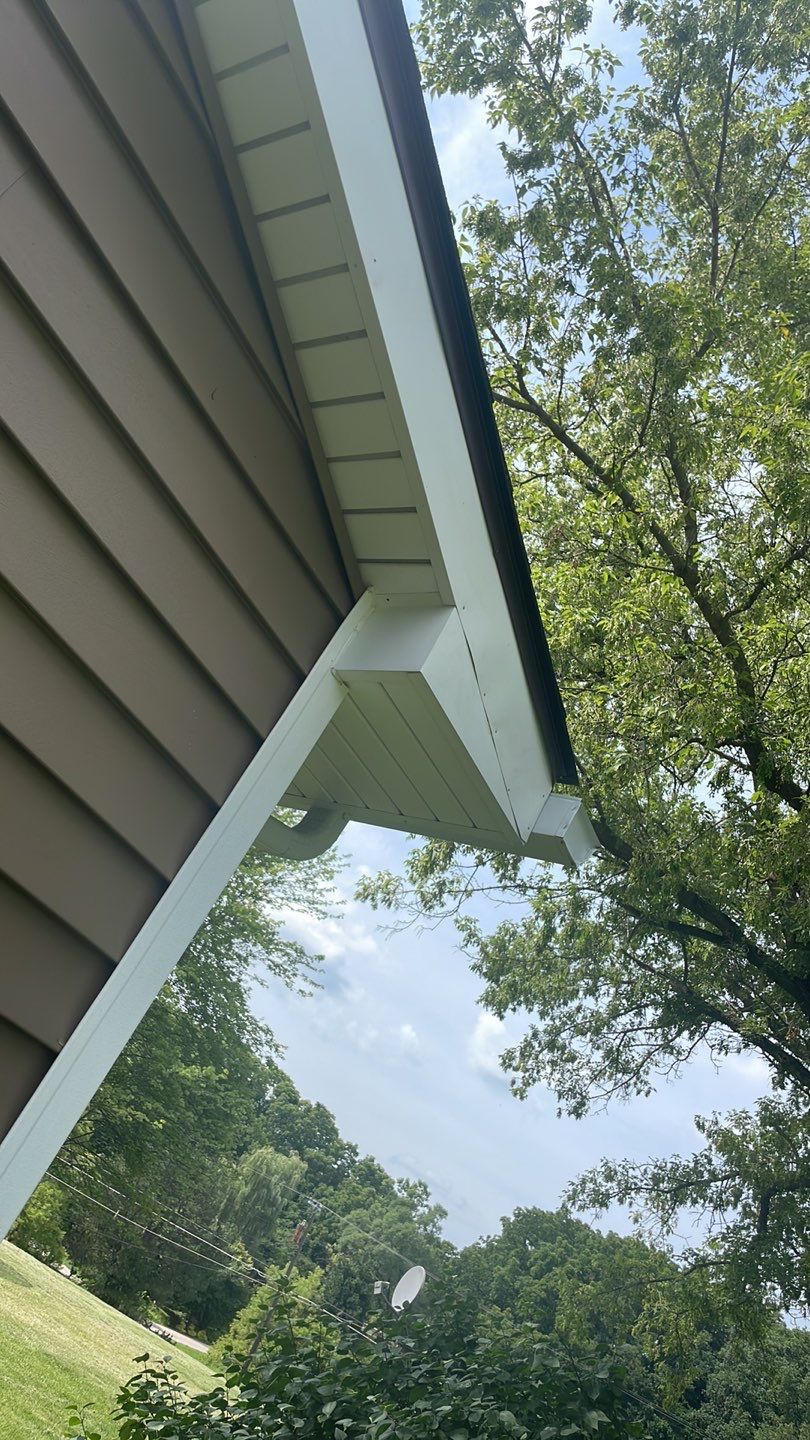 Siding Replacement using CertainTeed Monogram D5 Clapboard by 180 Contractors