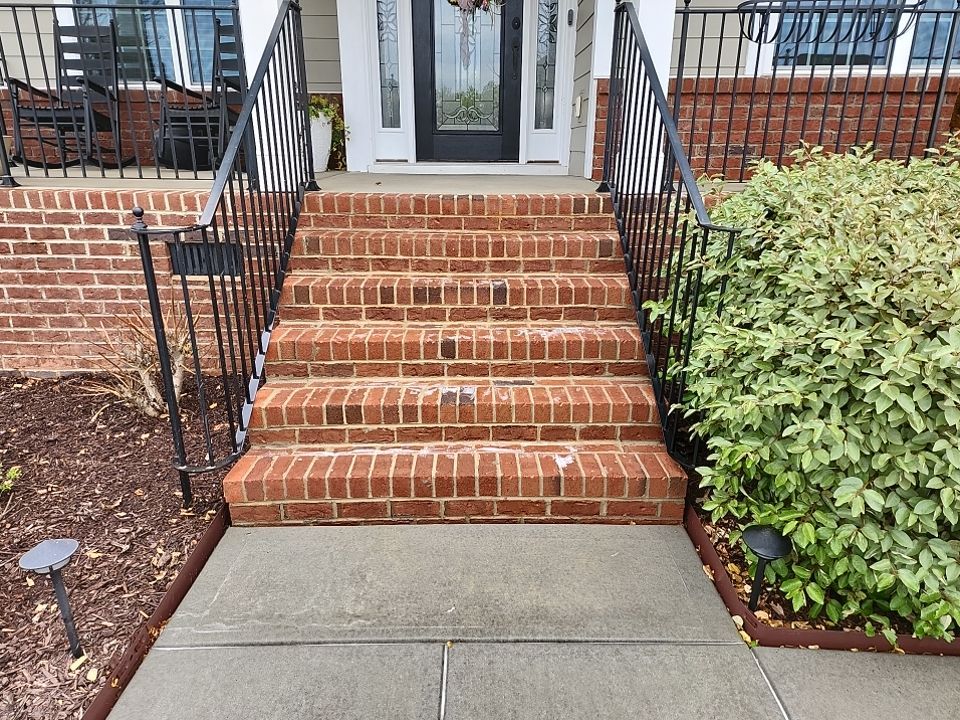 House Wash using cleaner by Power Wash Masters LLC