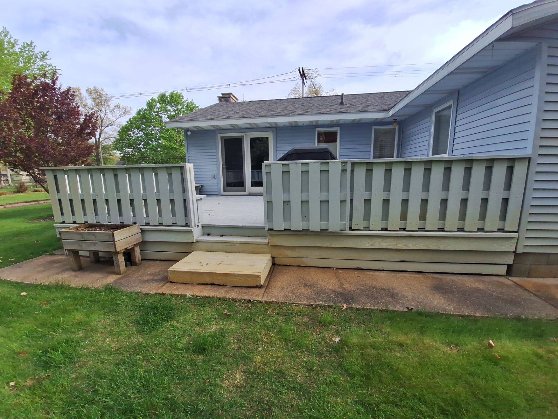 Deck and Shed Re-paint by Gordon Painting