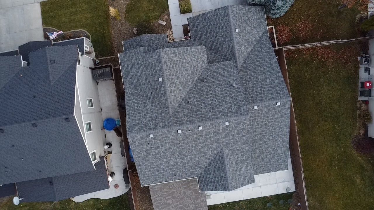 Fresh Roof, Fresh Vibes in Hobble Creek – Oakridge Estate Gray Perfection by ID Roofing LLC