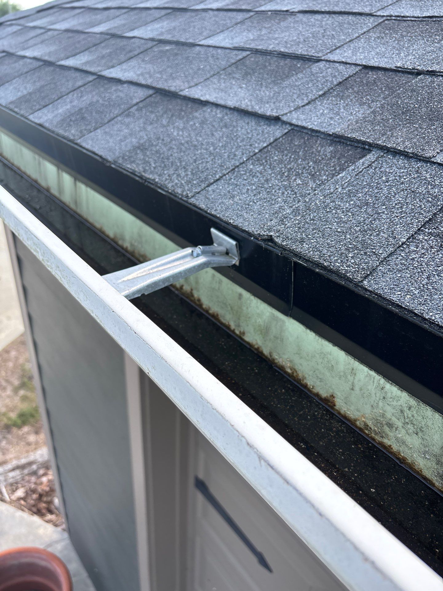 Premium 7-Inch Seamless Gutters in Lakewood Ranch FL by Gutter Professor by Gutter Professors