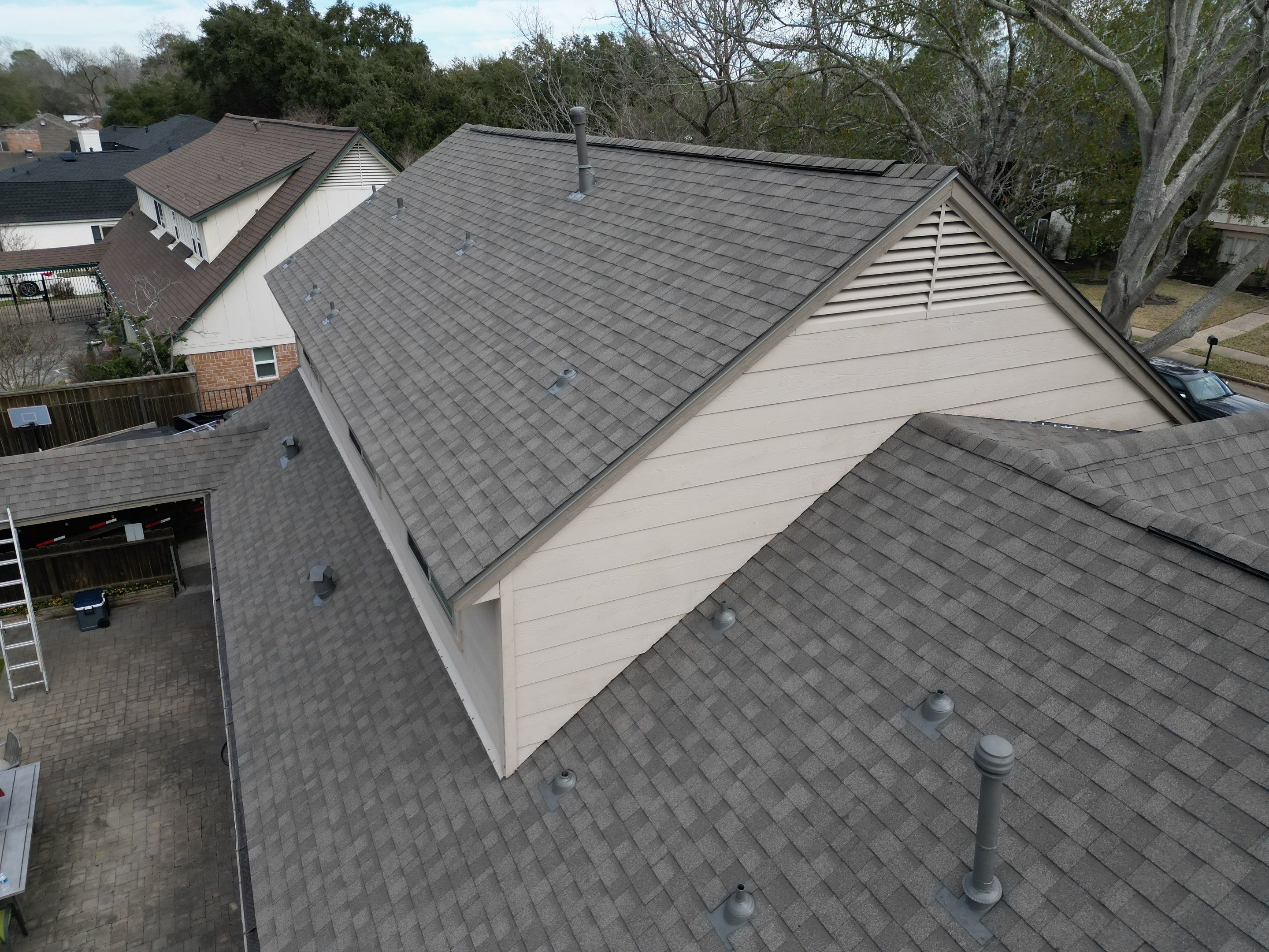IKO Cambridge Weathered Wood by HHH Roofing & Construction