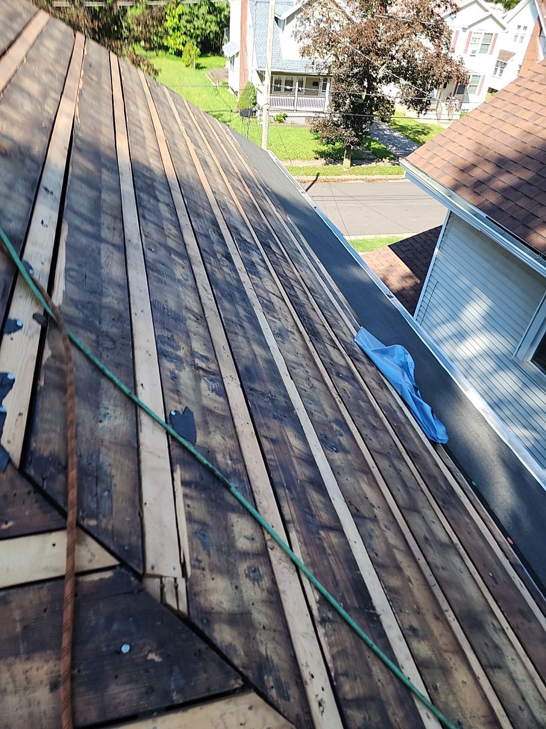 ATLAS PINNACLE COLOR: MAJESTIC SHAKE by Eagle Eye Roofing