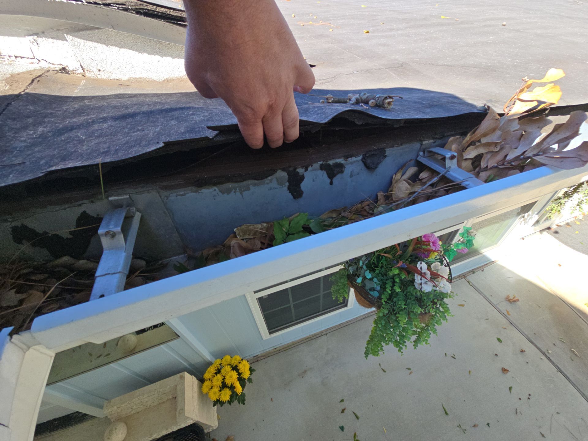 Project in Spring by Royal Crown Roofing 