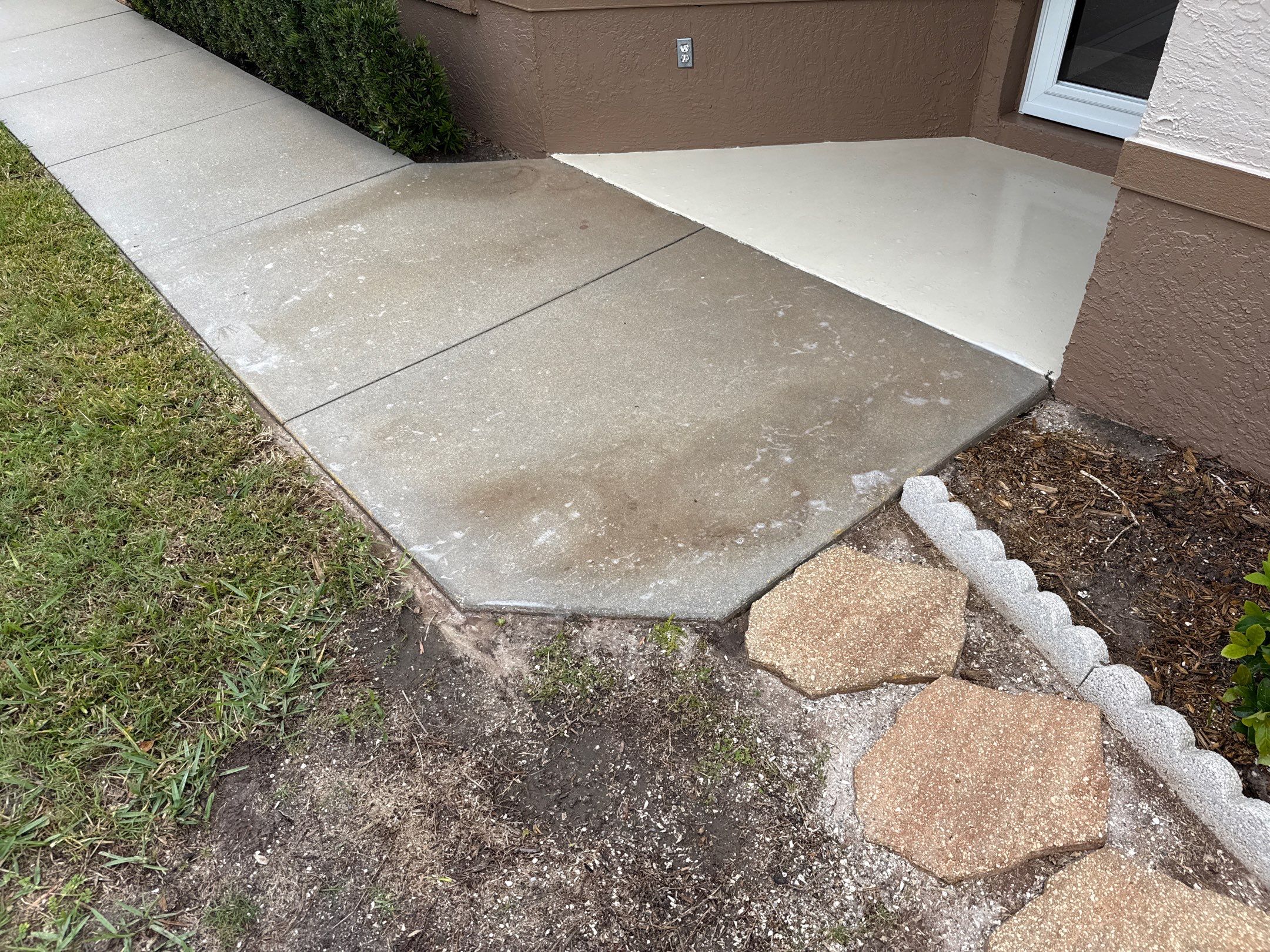🚤 Captain’s Court Condos Exterior Cleaning – Terra Ceia, FL by Sunshine AquaWash