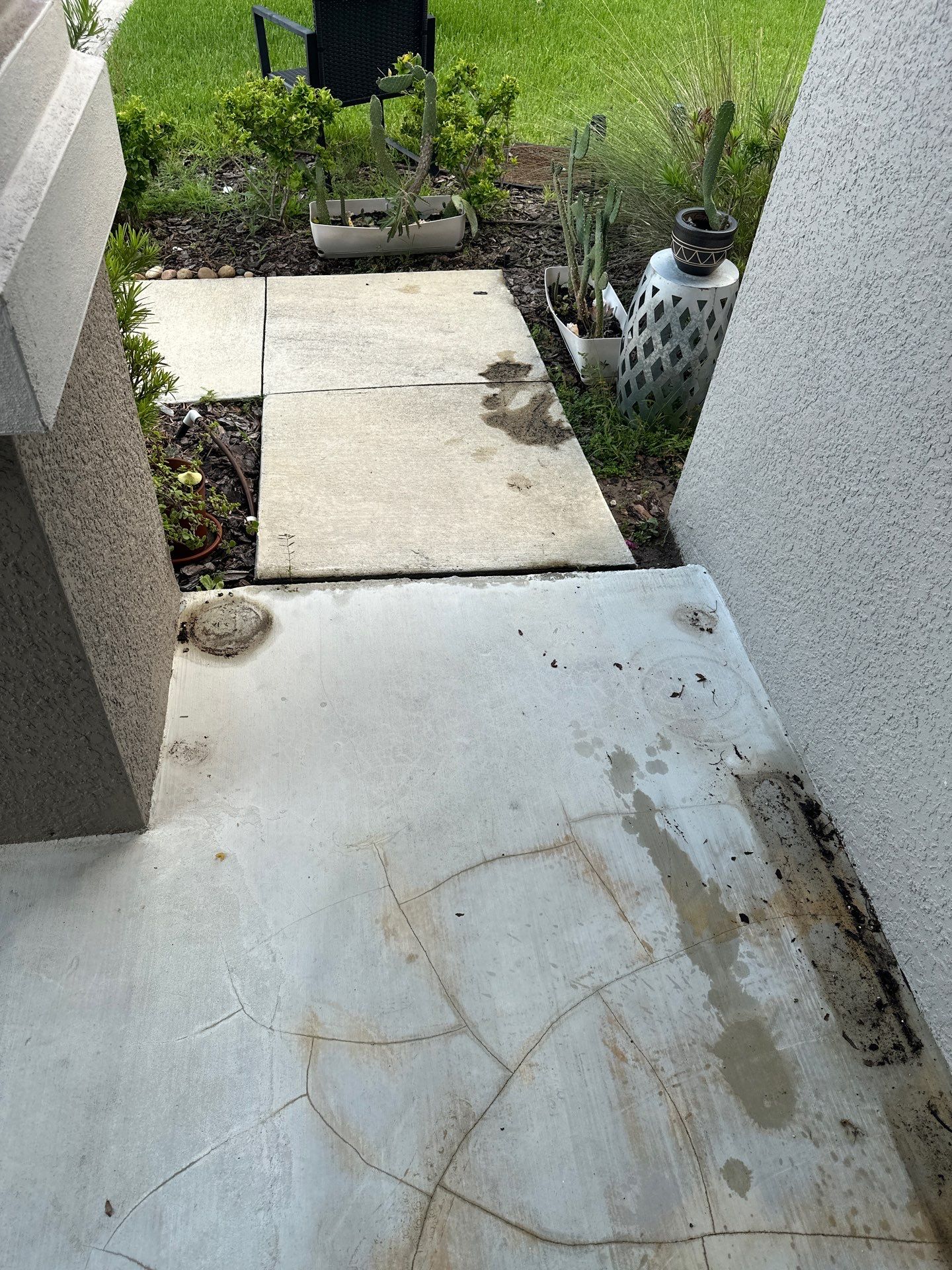 🚿 Concrete Driveway, Sidewalk & Entryway Cleaning – Trevesta Community, Palmetto, FL by Sunshine AquaWash