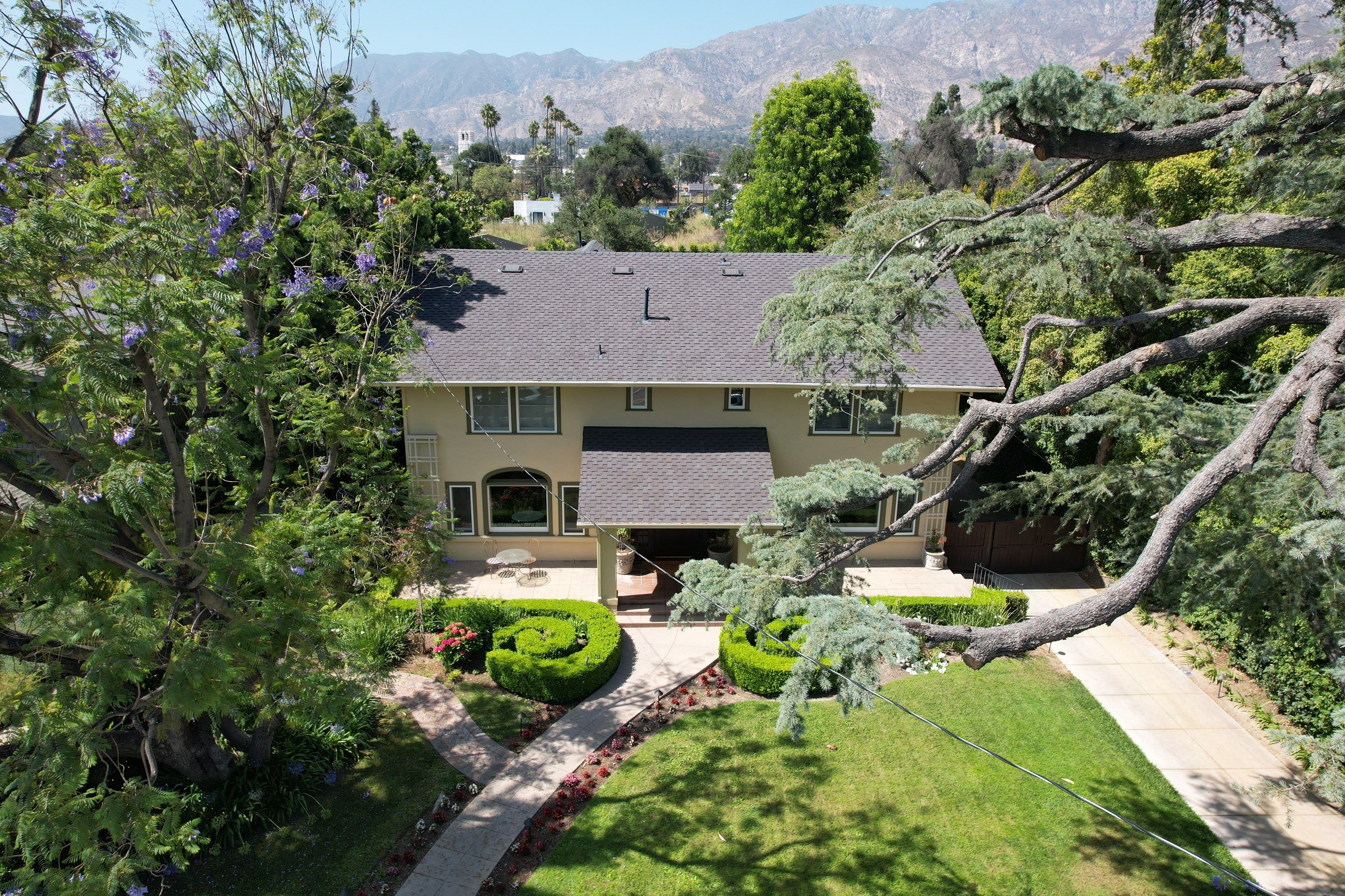 Residential Asphalt Shingle Roof Inspection in Altadena by Green Ladder Roofing Company