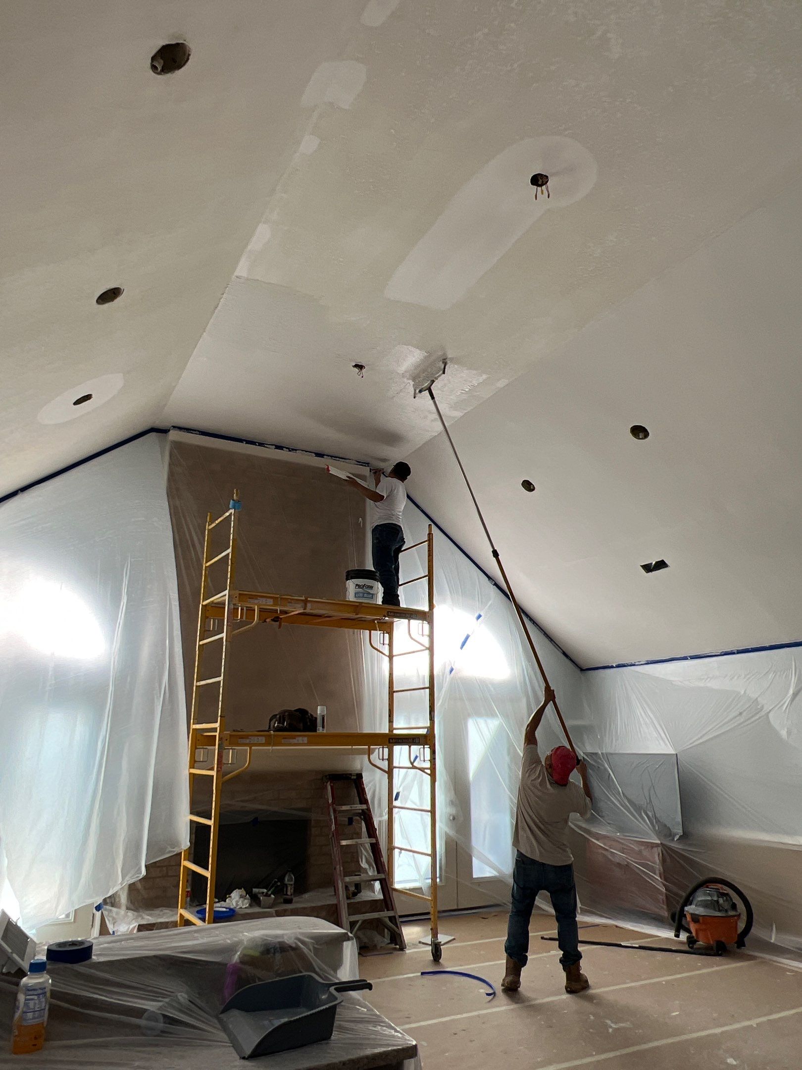 Residential - Chesapeake  by Rodriguez Drywall And Paint 