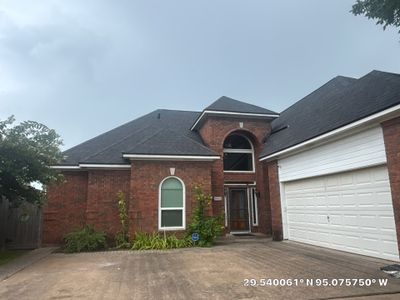 Residential Roof Replacement using Atlas Pinnacle Pristine Black Shadow