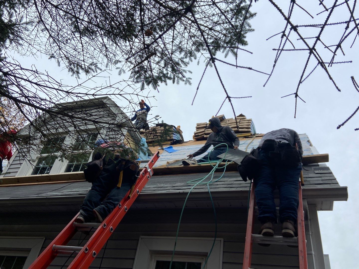 Roof Replacement using CertainTeed Landmark by 180 Contractors