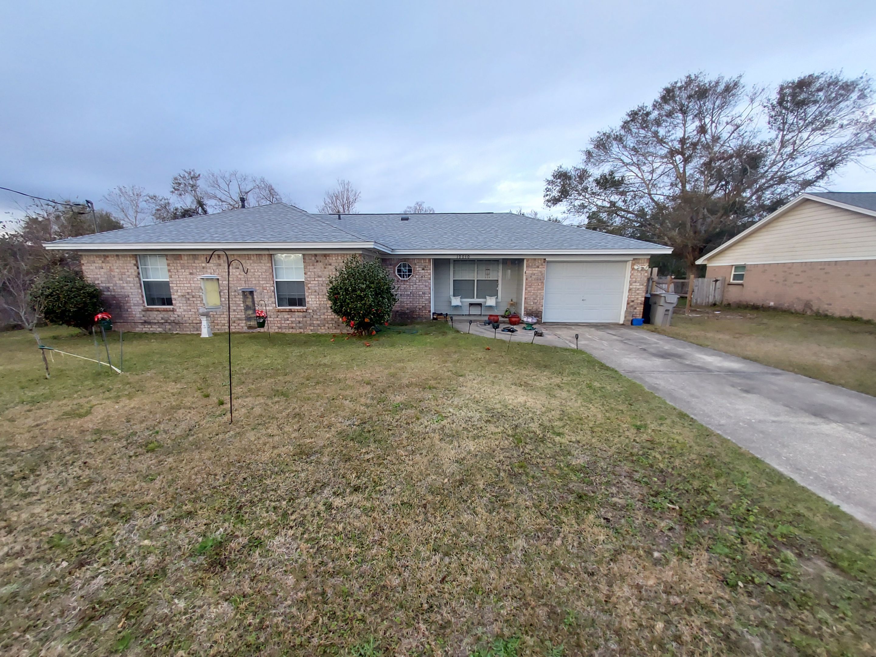 7-Inch Seamless Gutter System Upgrade in Pensacola FL by Gutter Professors