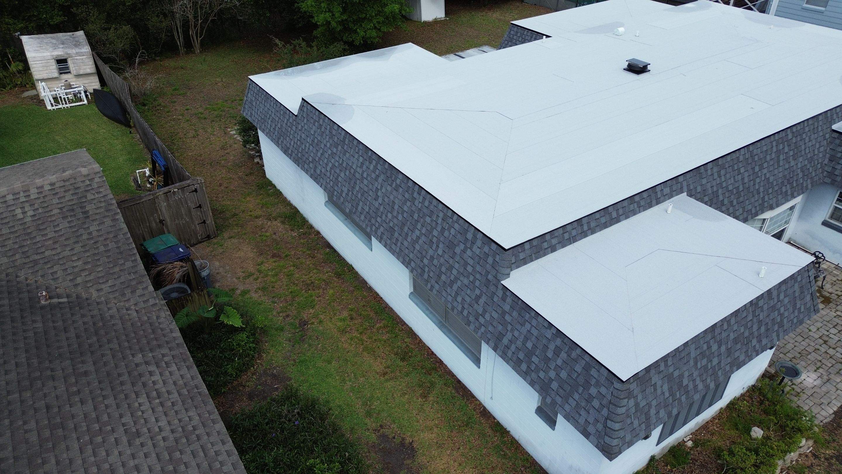 Residential flat roof in Orlando FL by Gold Key Roofing
