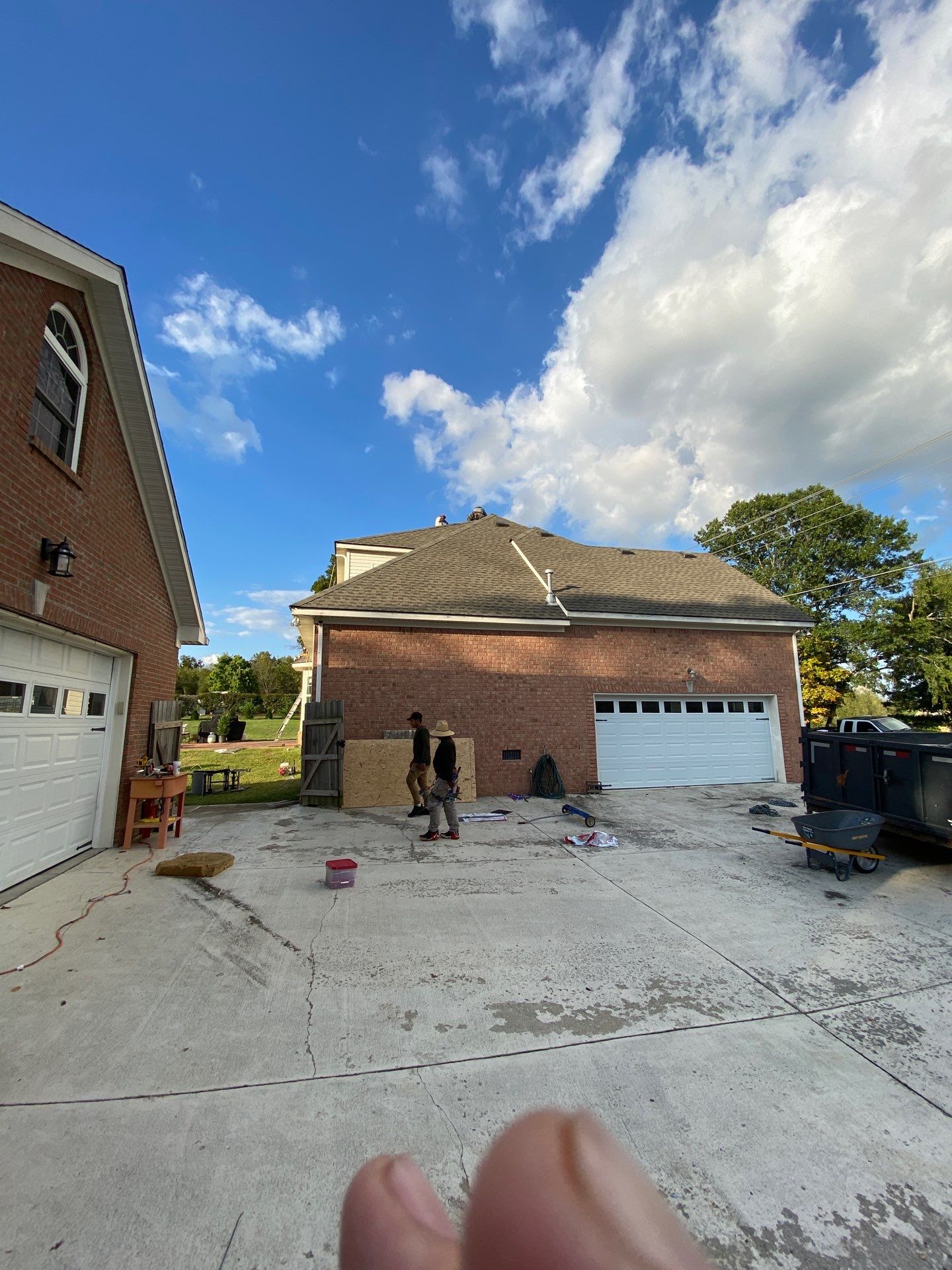 Roof Replacement using GAF Timberline HDZ Weathered Wood & Gutter Replacement by Undersun Roofing 
