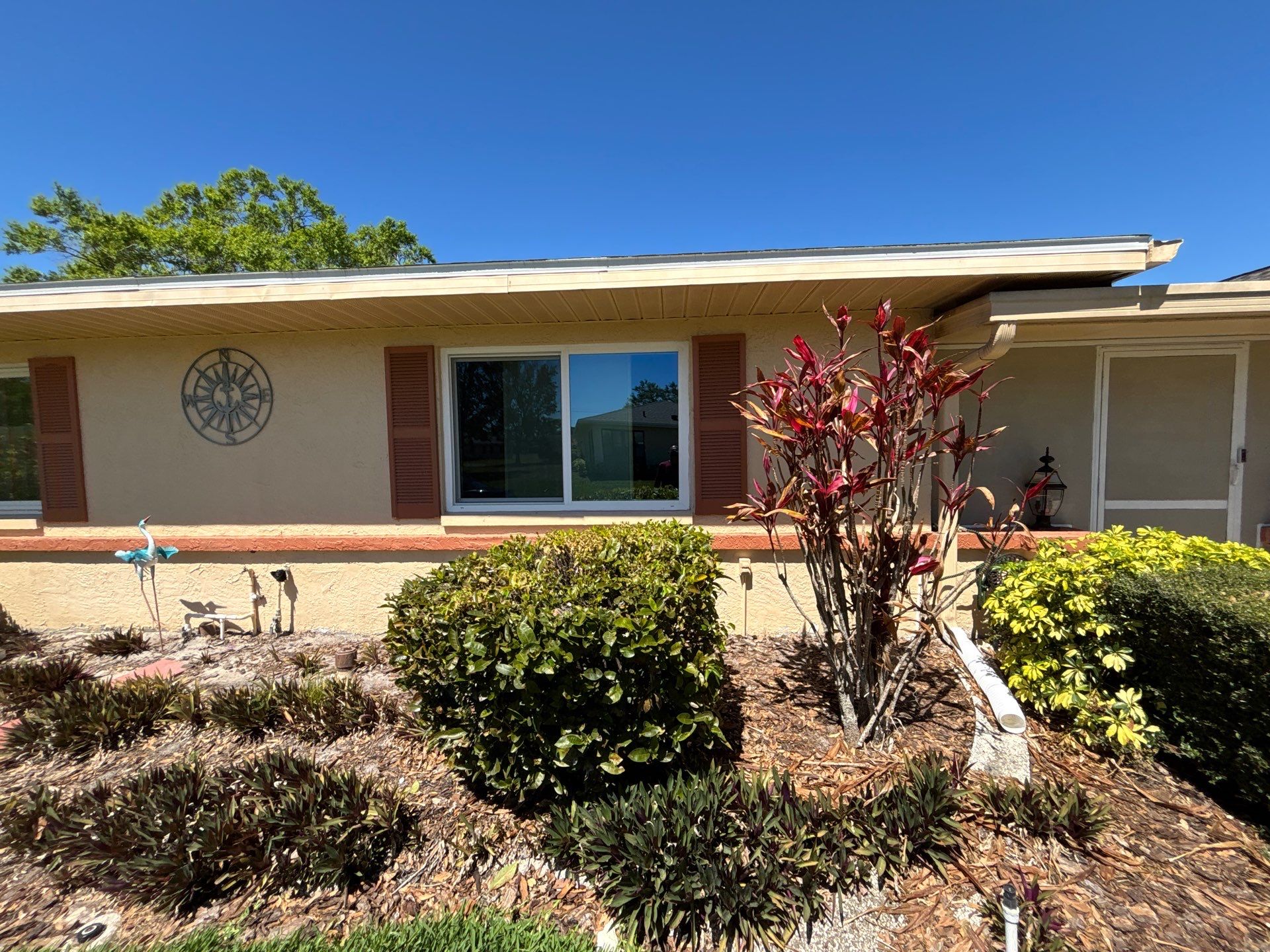 White Vinyl Gutters Installation in Sarasota FL by Gutter Professors