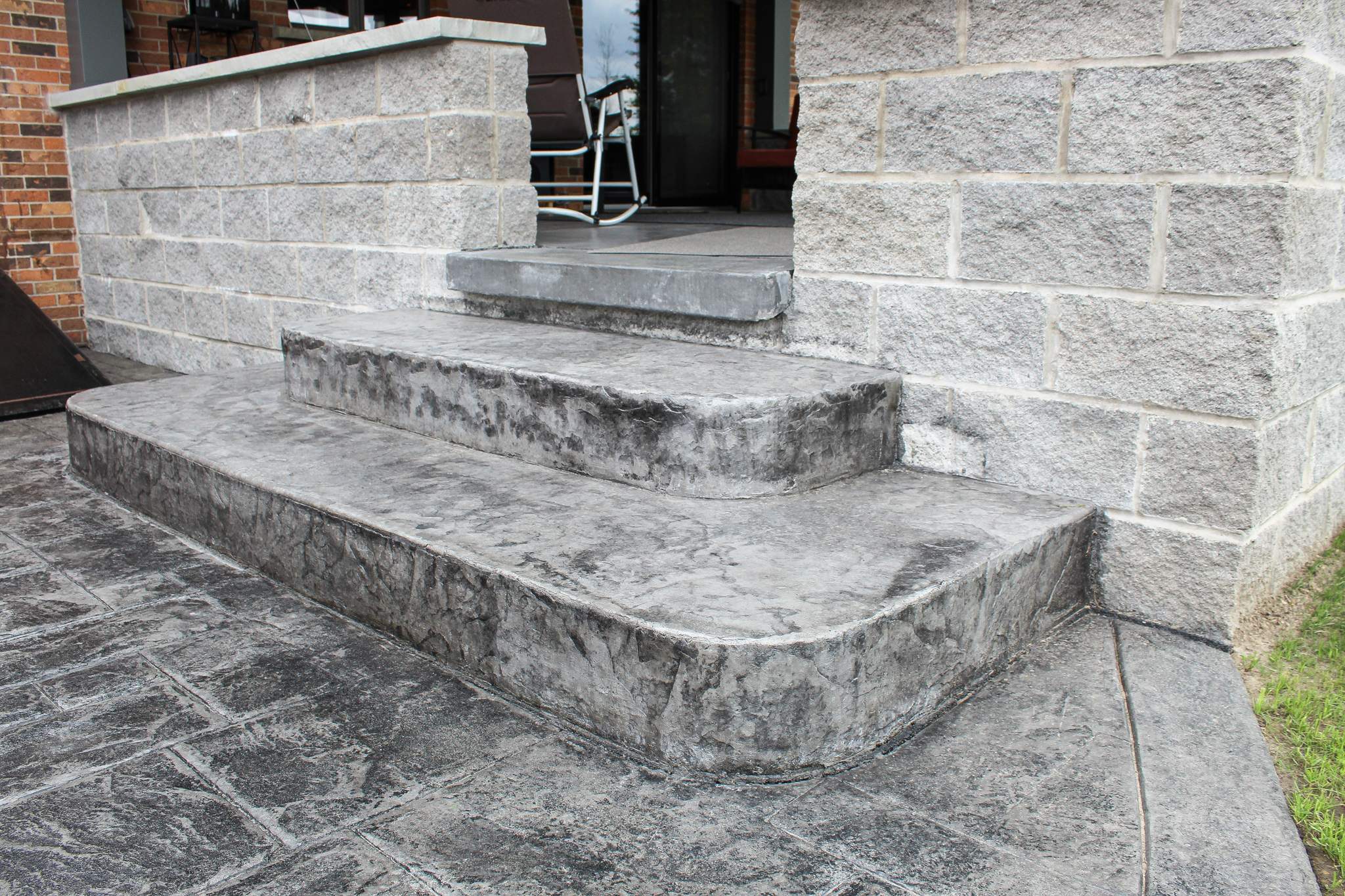 Outdoor Living Addition and Concrete by Ivy Lea Construction