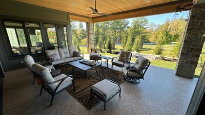 Check out how much a difference a new flake floor can make 