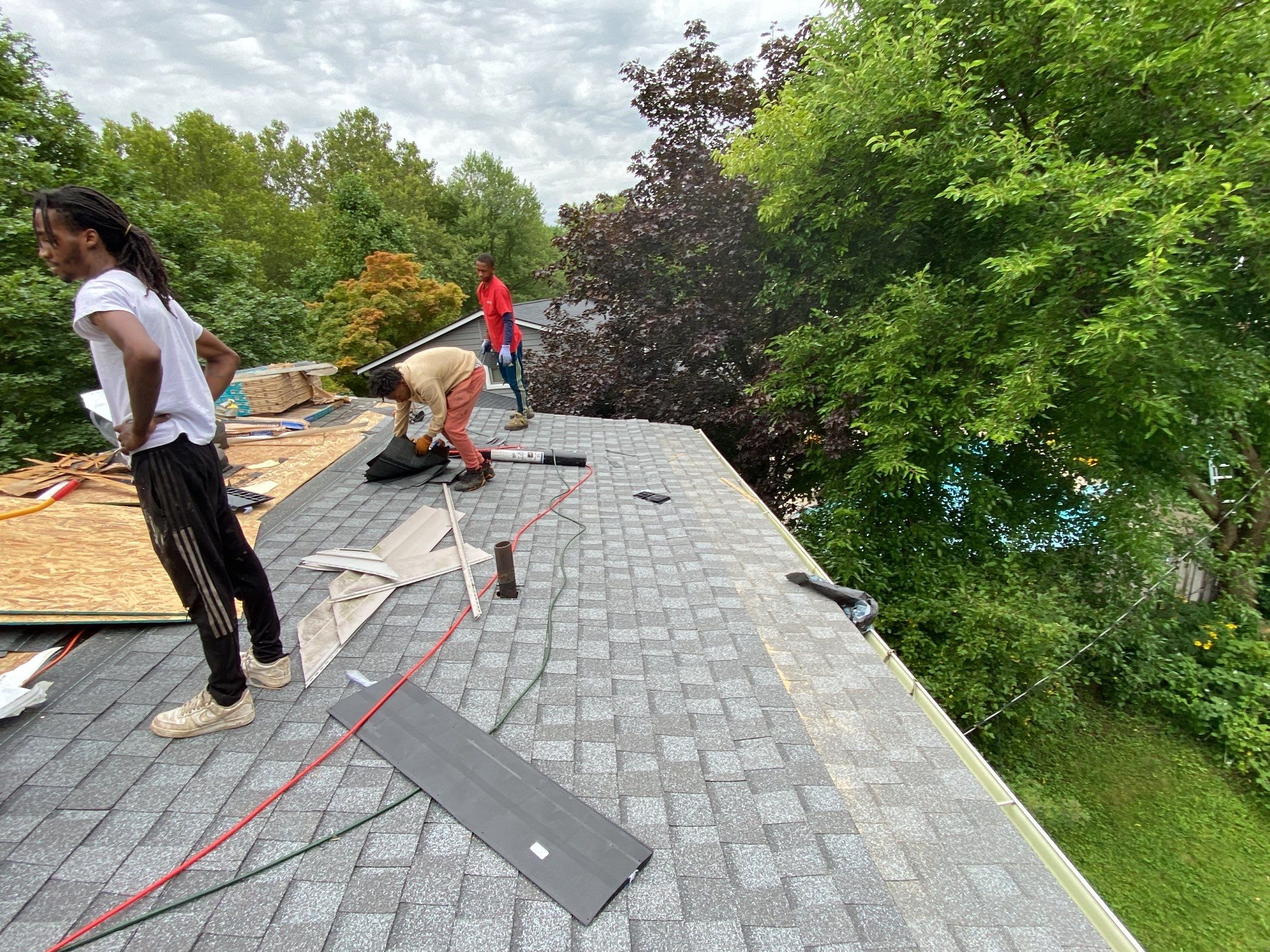 Roof Replacement using CertainTeed Landmark by 180 Contractors