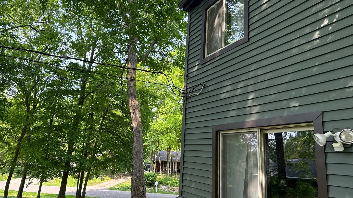 Siding Replacement using Alside Charter Oak D4.5" Deep Moss by 180 Contractors