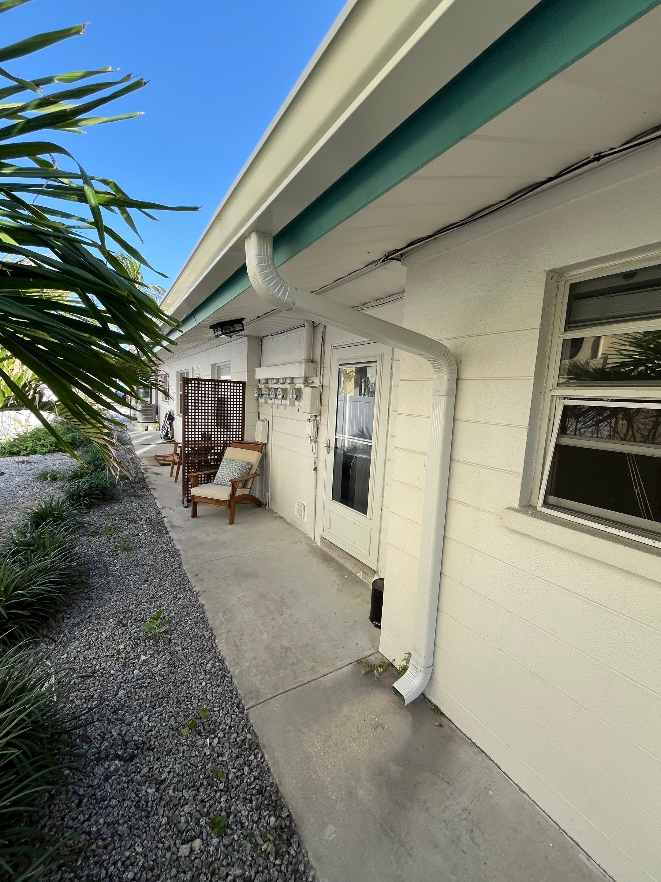 Splash Guard Gutter System and 7-inch Installation in Anna Maria FL by Gutter Professors