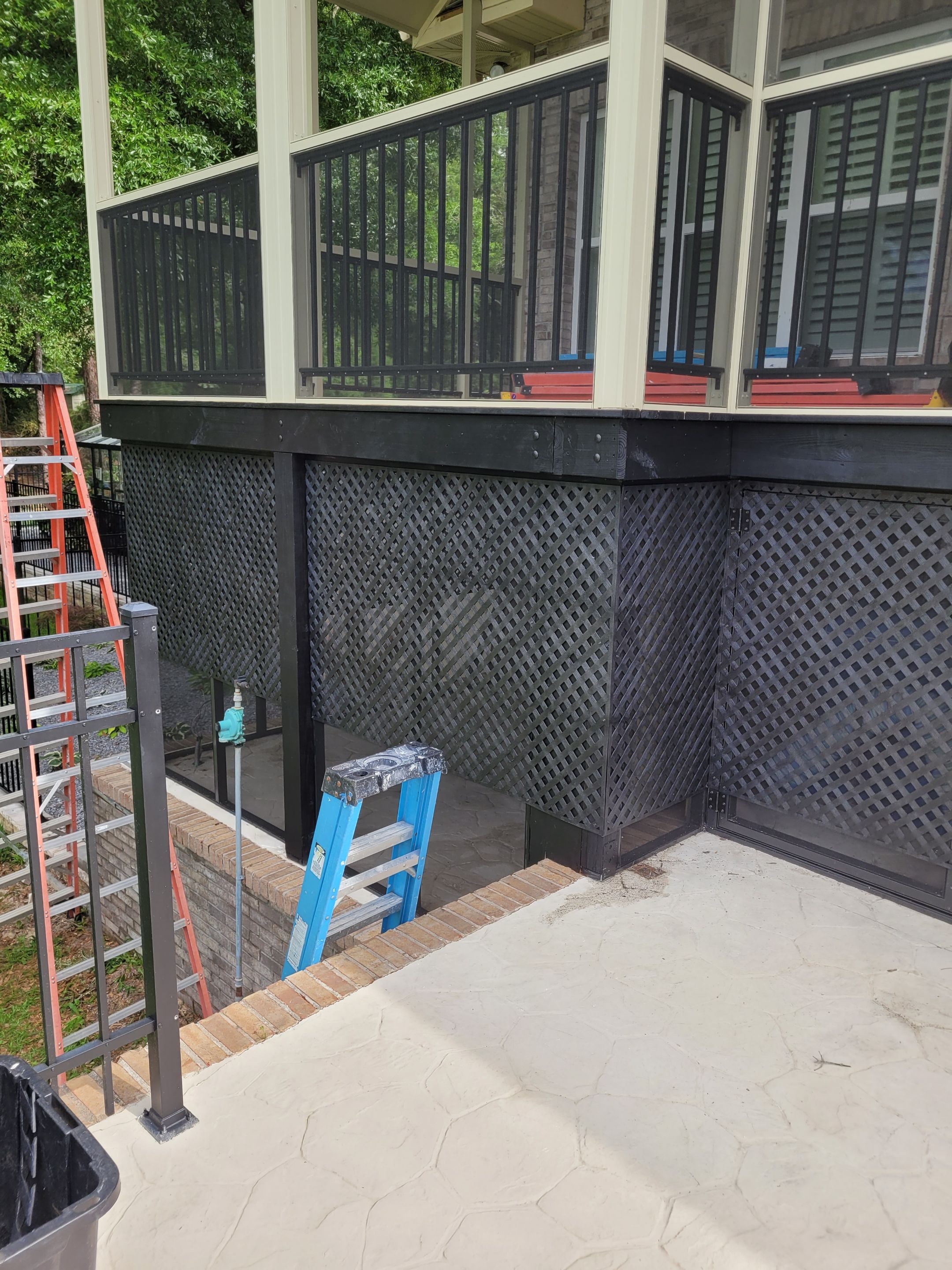 Elevated Screen Room in Crestview by Titan Sunrooms