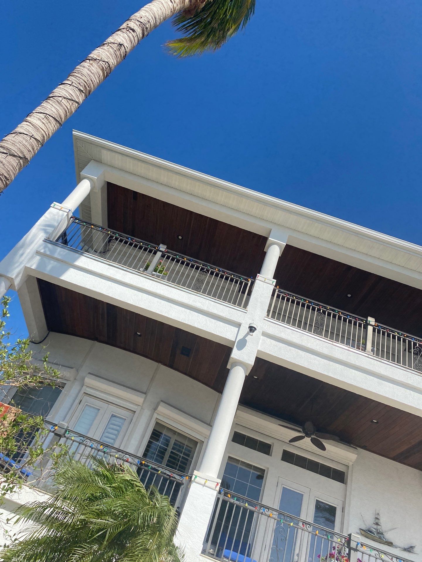 Seamless Gutter Installation for Beach Homes in Sarasota FL by Gutter Professors