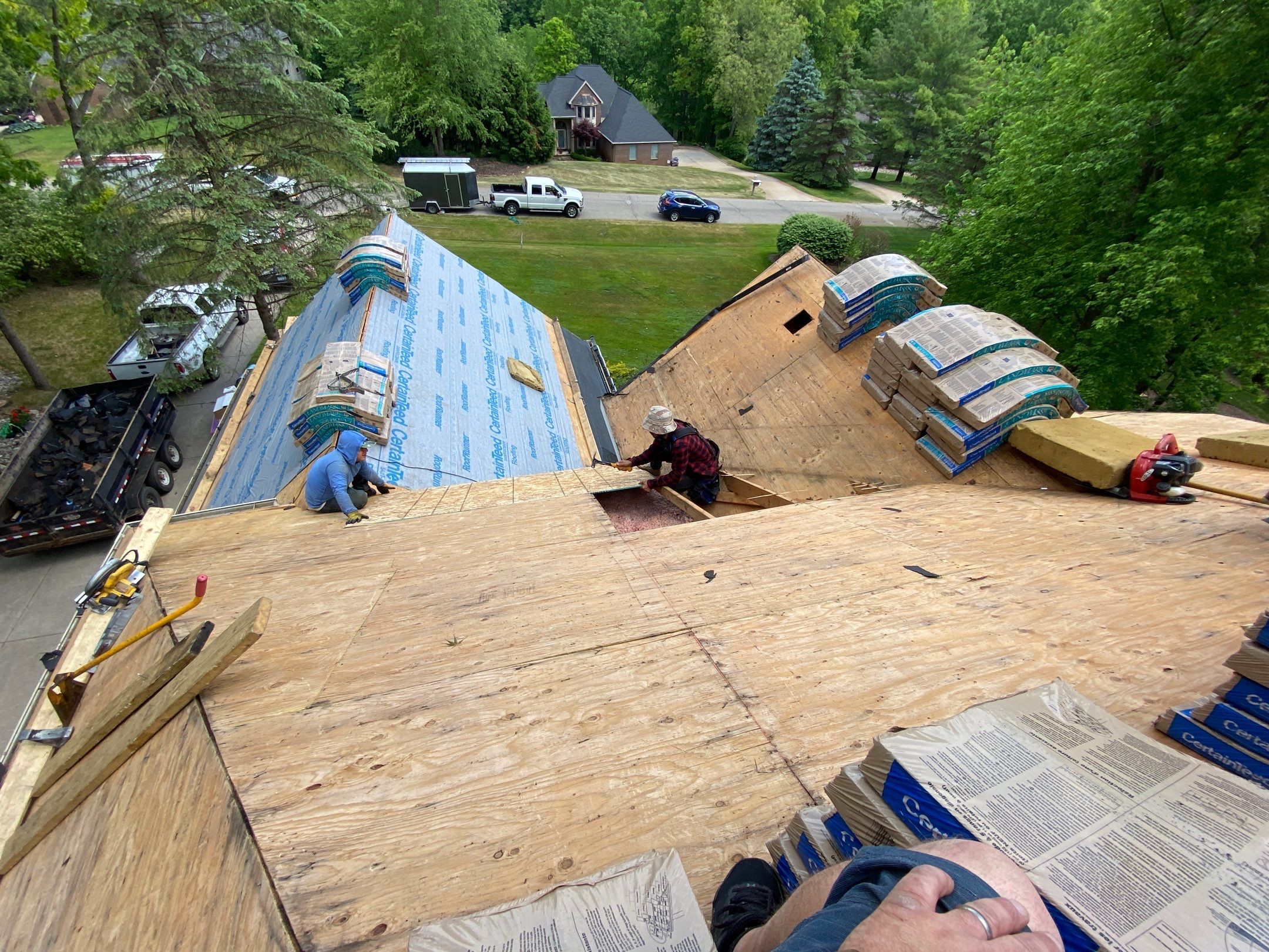 Roof Replacement using CertainTeed Landmark by 180 Contractors