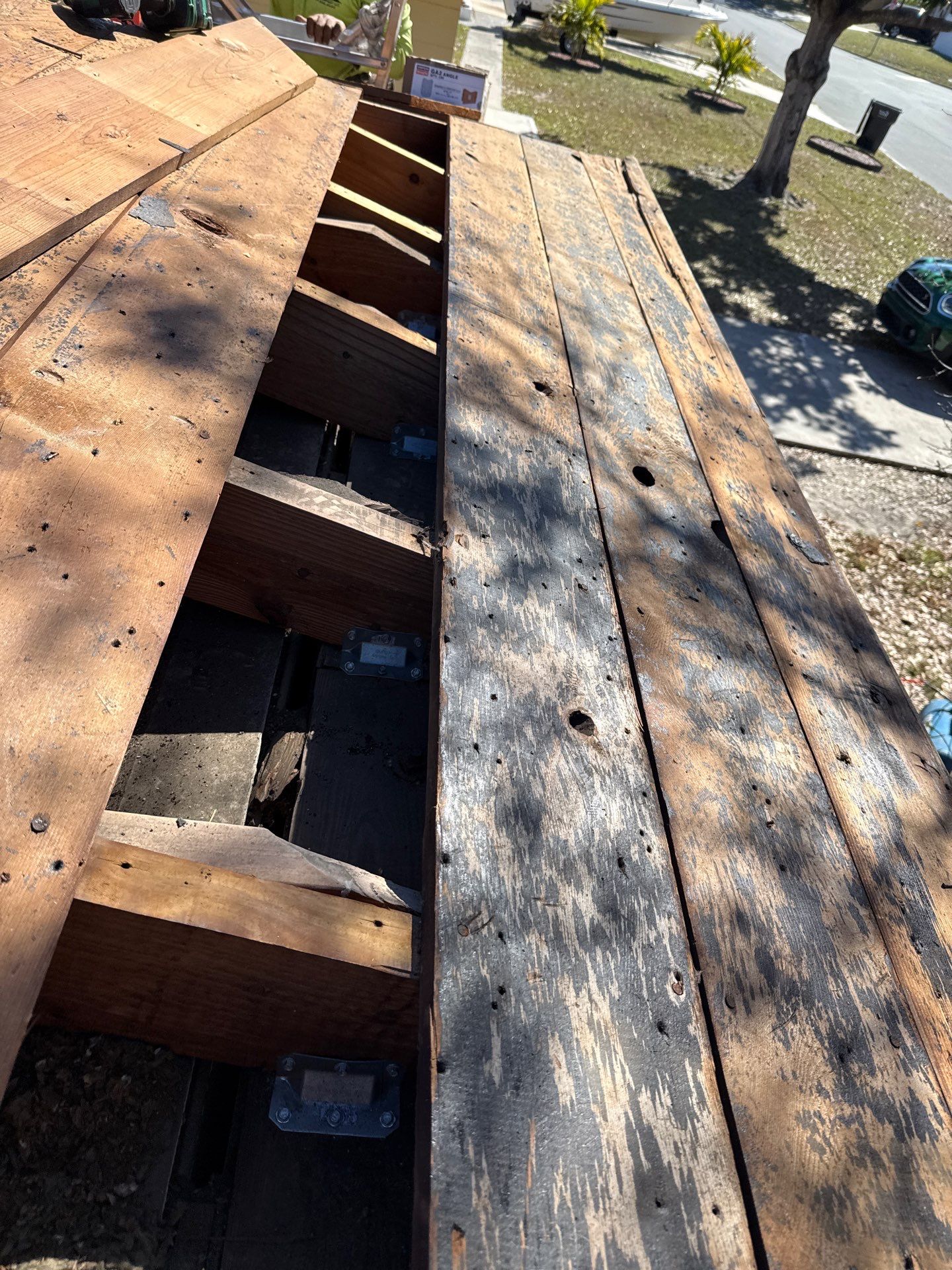 Project in St. Petersburg 33714 by Mitchell Roofing Company LLC 