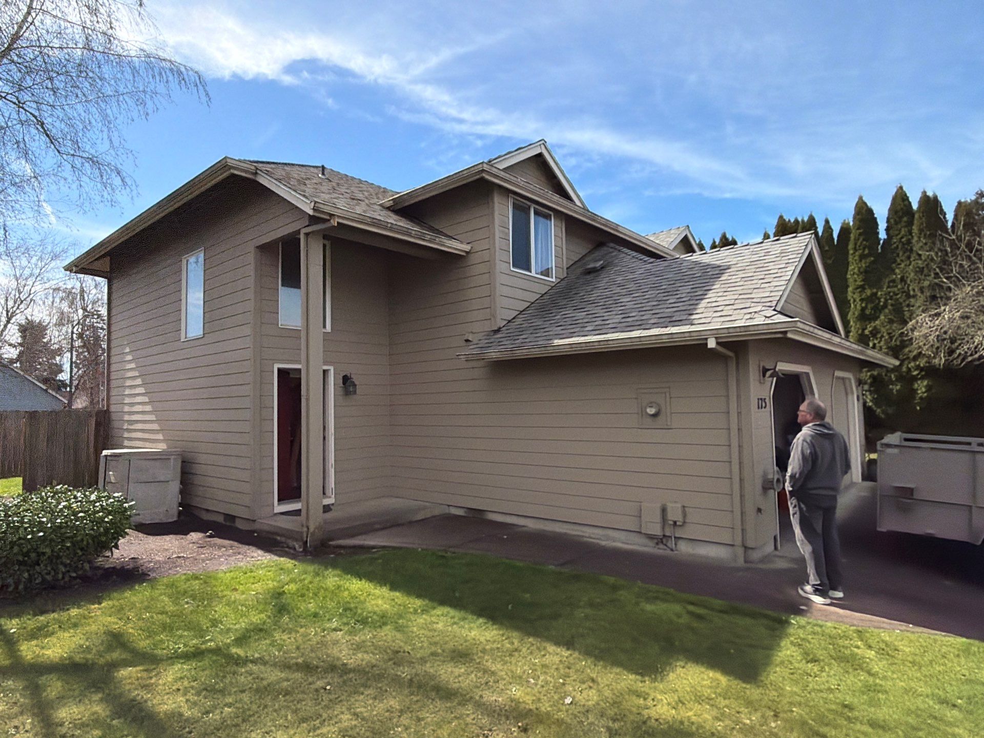 Exterior House Painting by Handyman State LLC