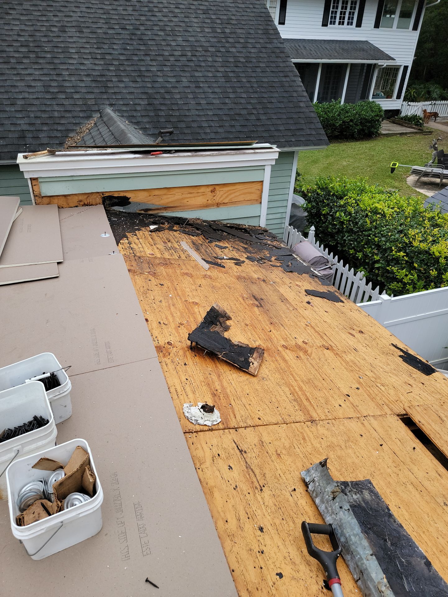 Residential Roofing Installation using Aluminum Metal Roof by Galaxy Builders, Inc.