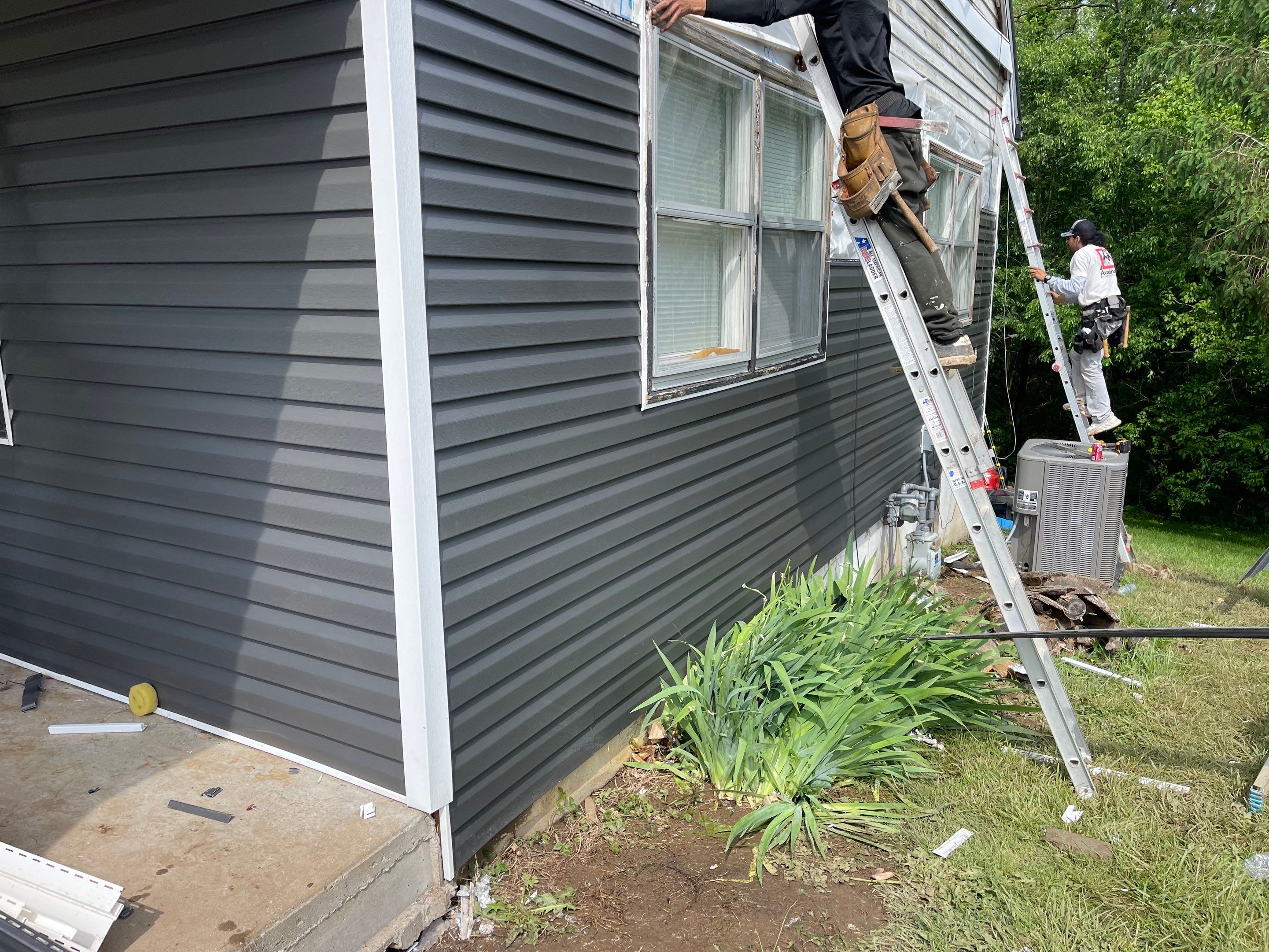 Siding Replacement by Storm Contracting 
