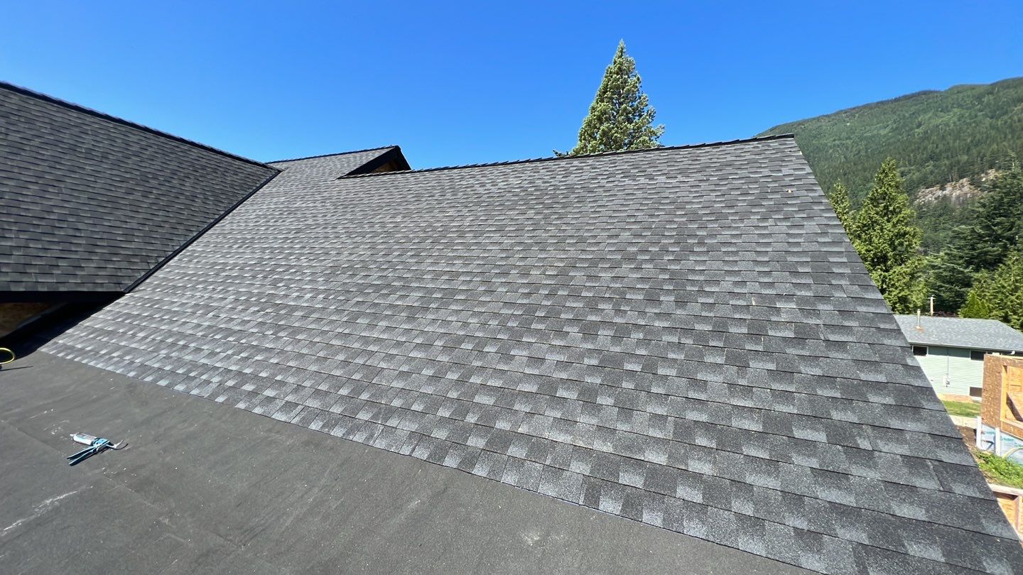 Residential Roofing Installation using GAF Charcoal HDZ by Top Notch Roofing Inc