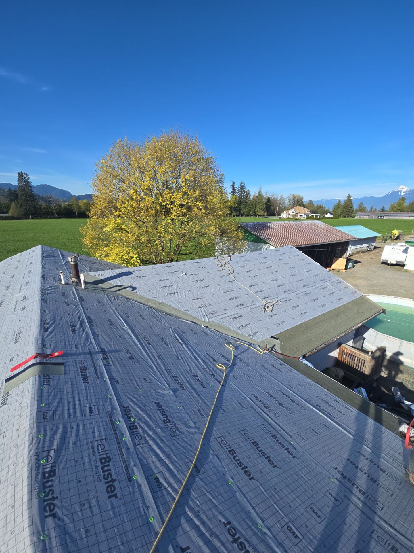 Residential Shingle Re-Roof by Top Notch Roofing Inc