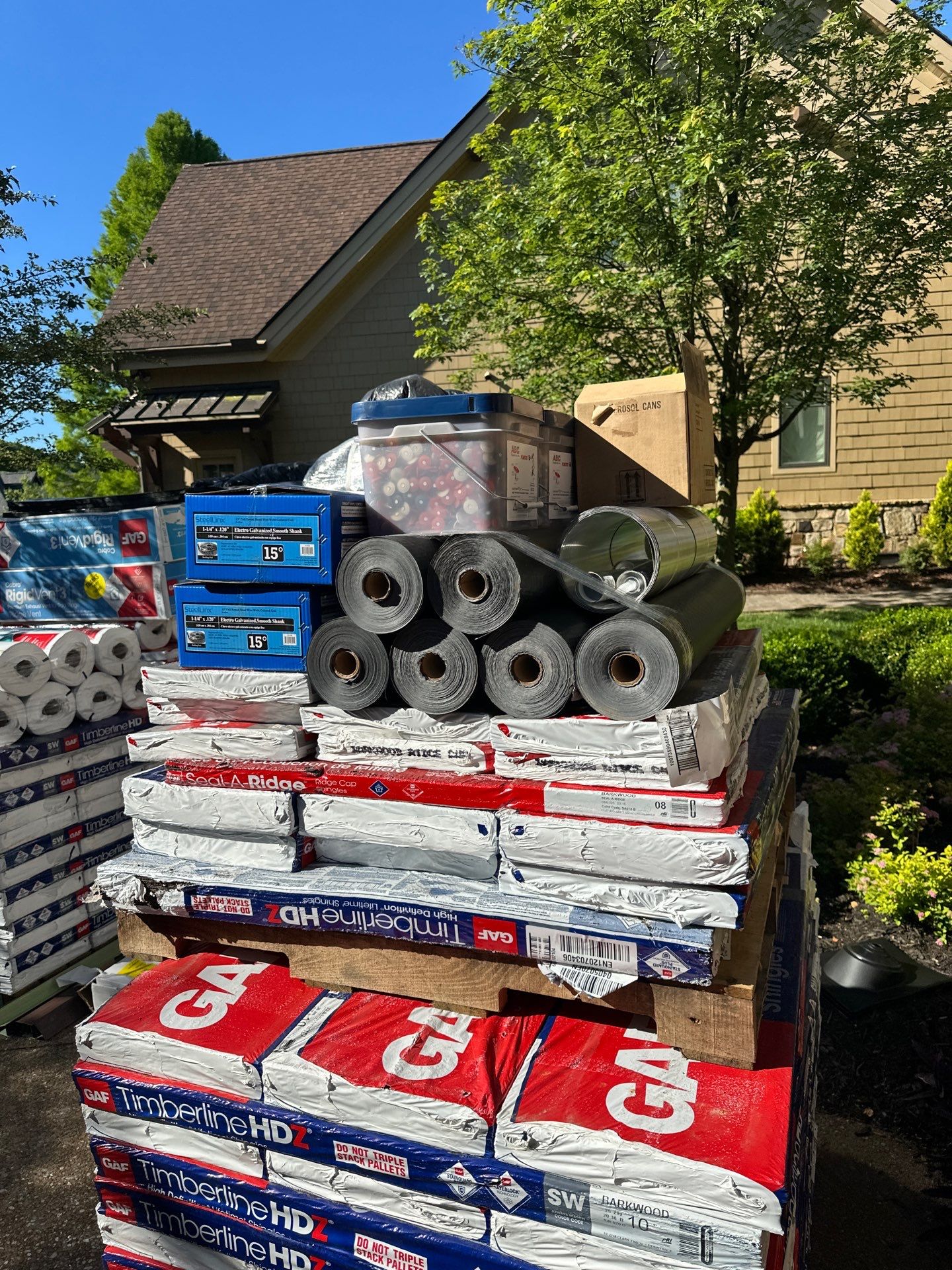 GAF HDZ - Barkwood by Elite Roofing LLC
