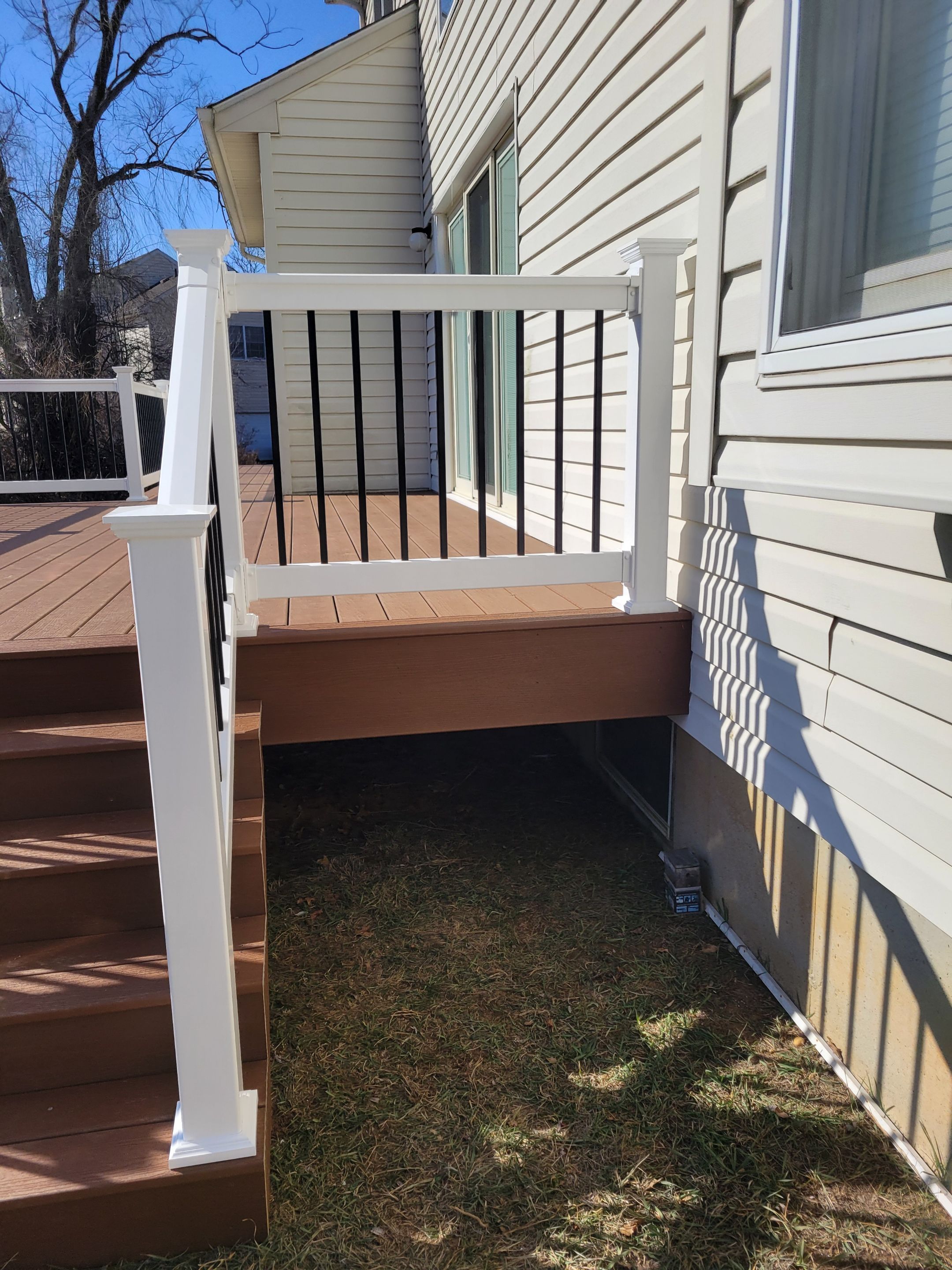 New Deck in Manalapan, New Jersey by deck guardian