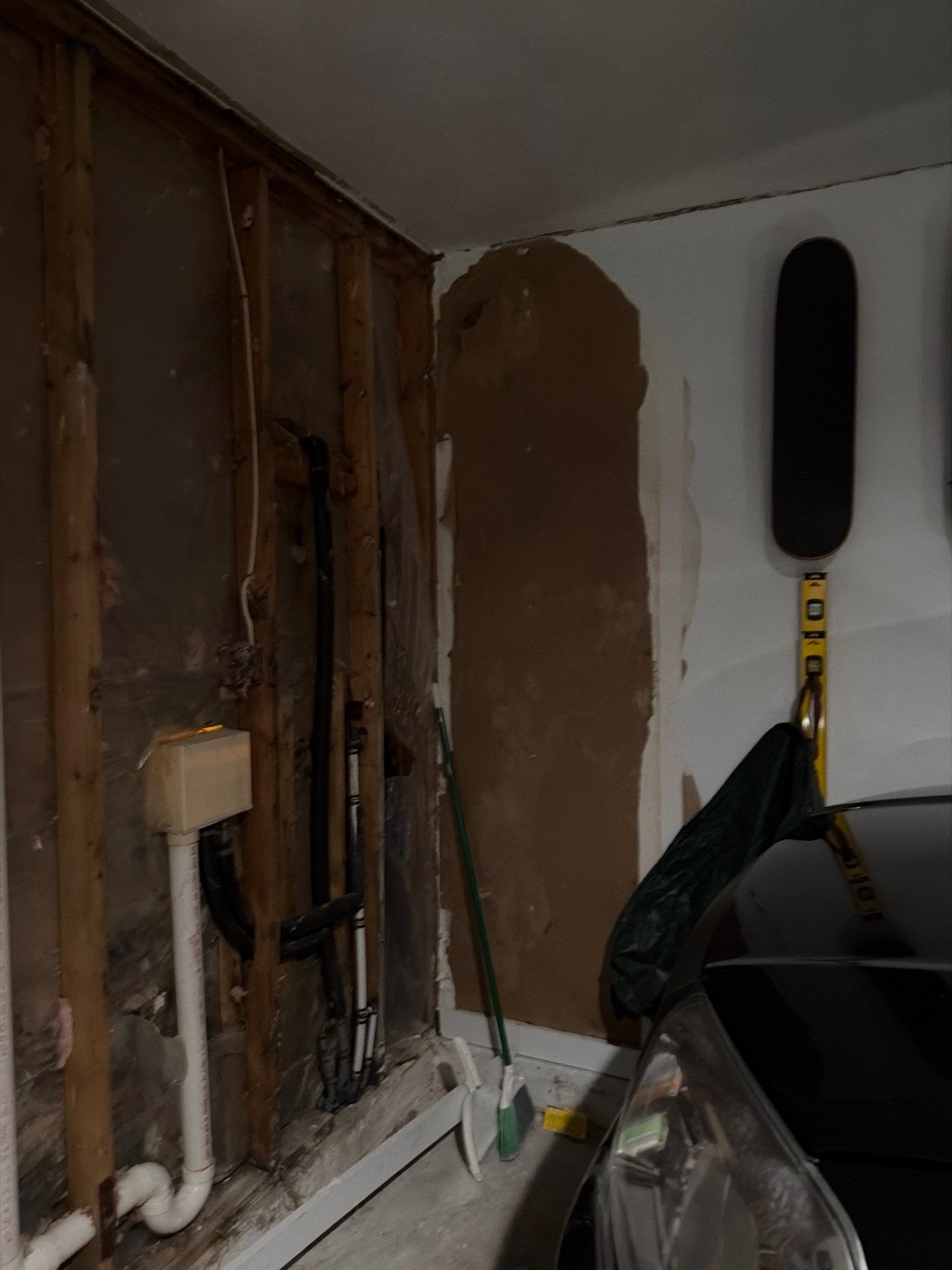 Residential - Virginia Beach  by Rodriguez Drywall And Paint 