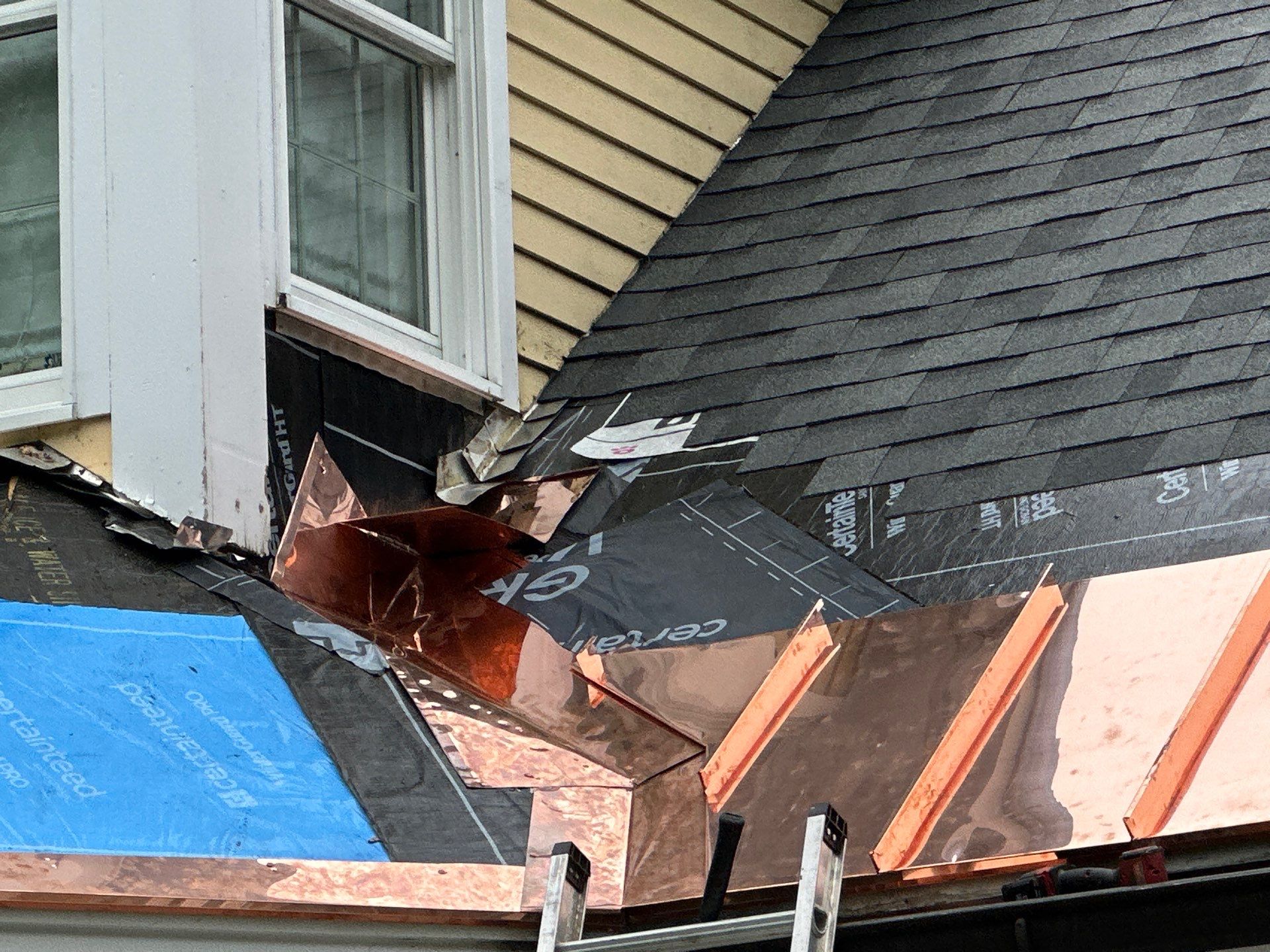 Roof Replacement with Owens Corning Shingles and Copper Flashing by Mighty Dog Roofing of Greater Middlesex County