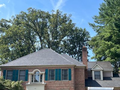 10 Sandalfoot Ct, Potomac, MD 20854-5471