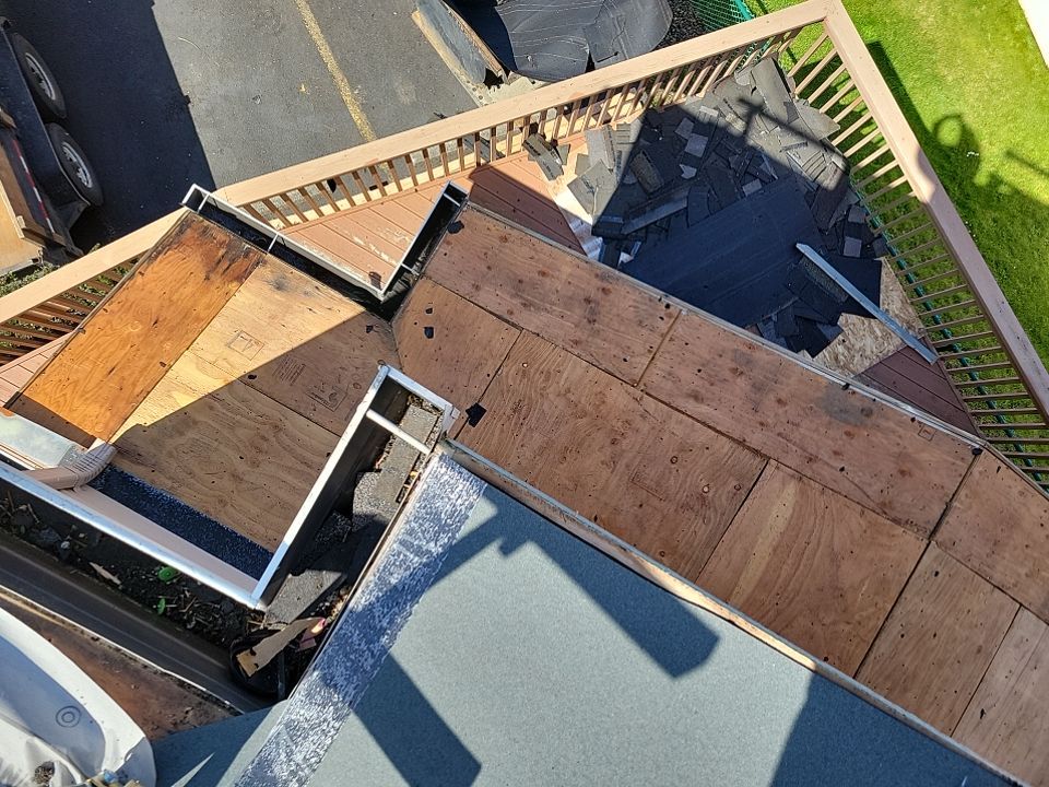 Residential Roofing Installation using Malarkey Highlander with Vented Ridge by Orezona Building & Roofing Company, Inc.
