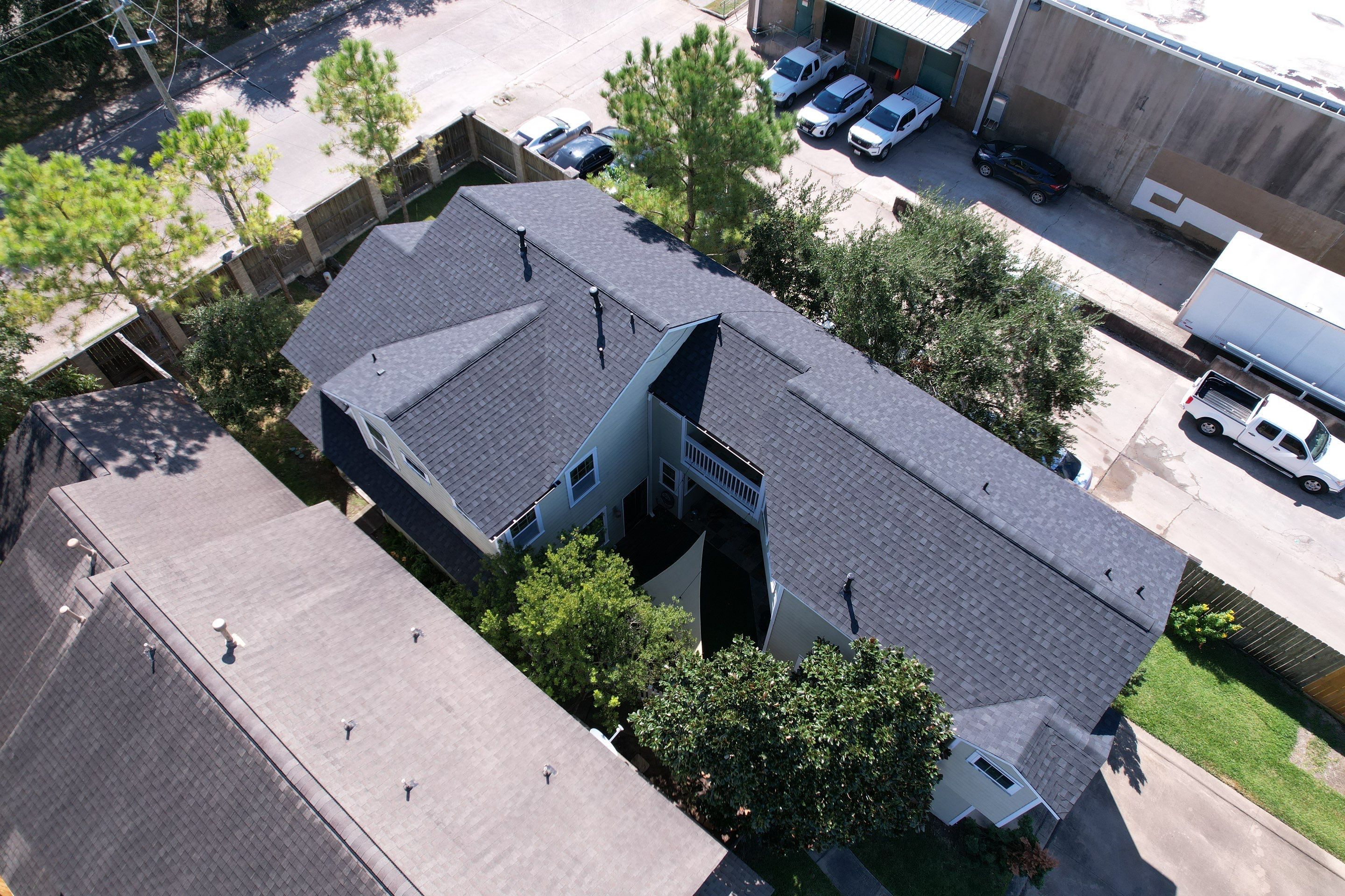 TAMKO Titan Rustic Black by STX Roofing