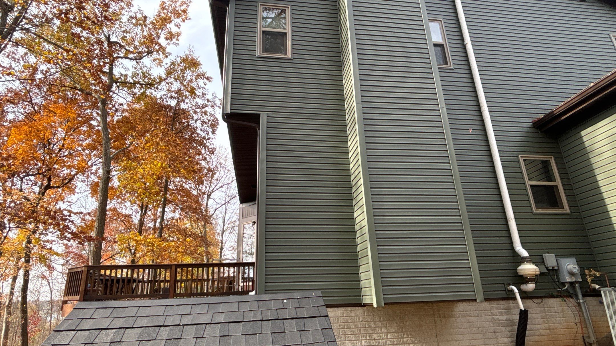 Siding Replacement using Alside Odyssey D4" by 180 Contractors