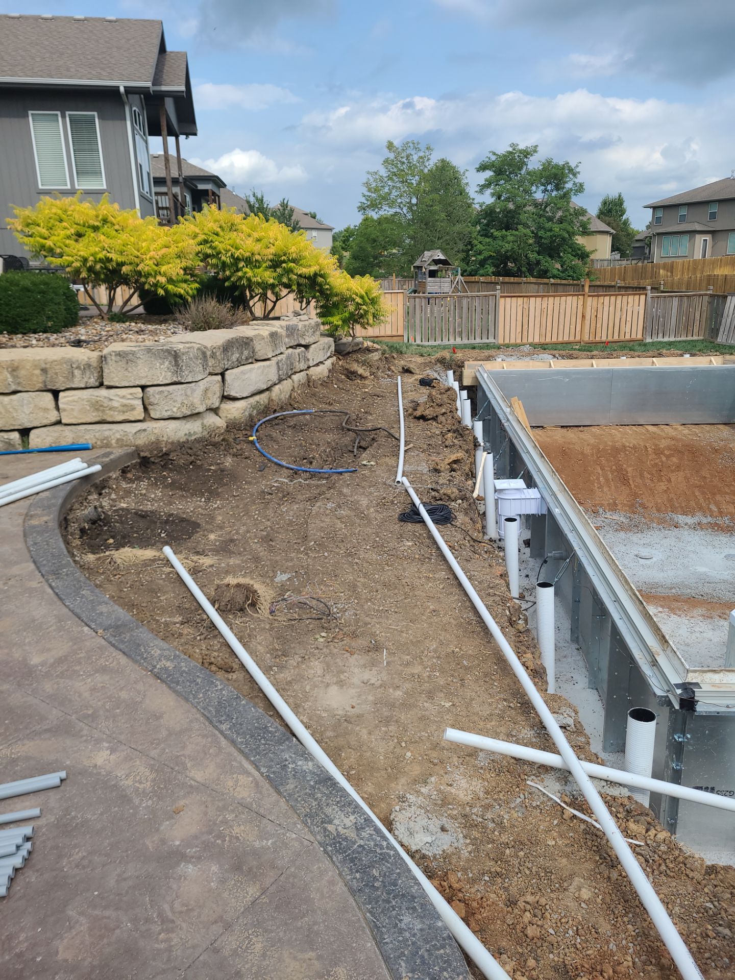 Back Yard Pool Patio by LAND ESCAPES LLC