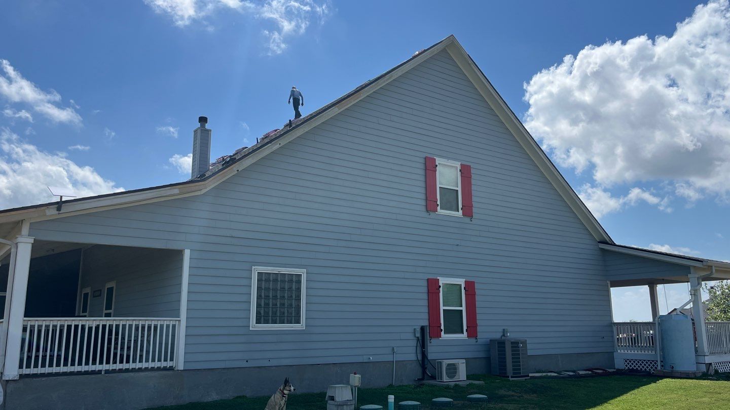 Big South Side Country Home by Bayfront Roofing and Construction