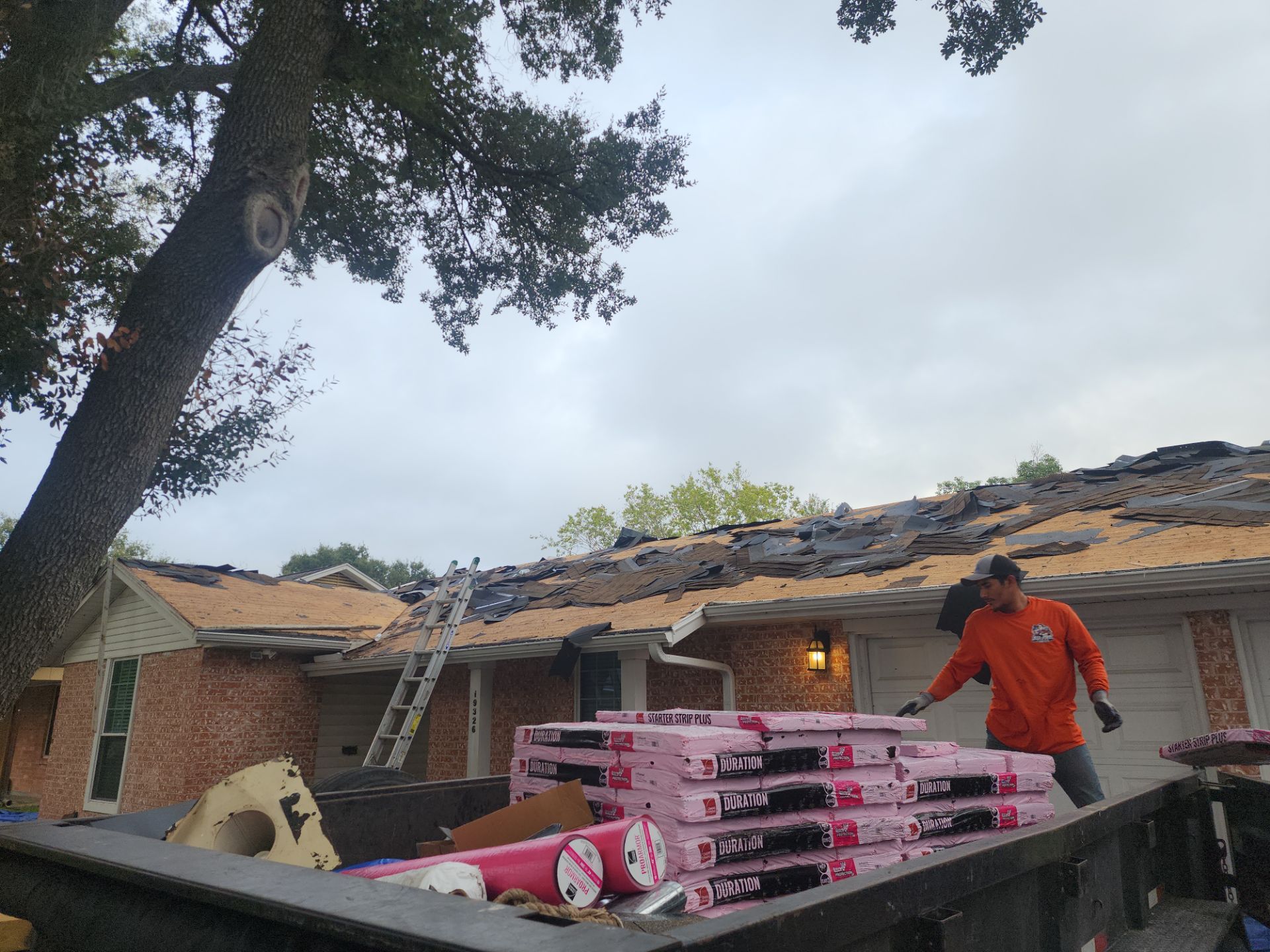 Roof Replacement Houston by Roof Repair Company