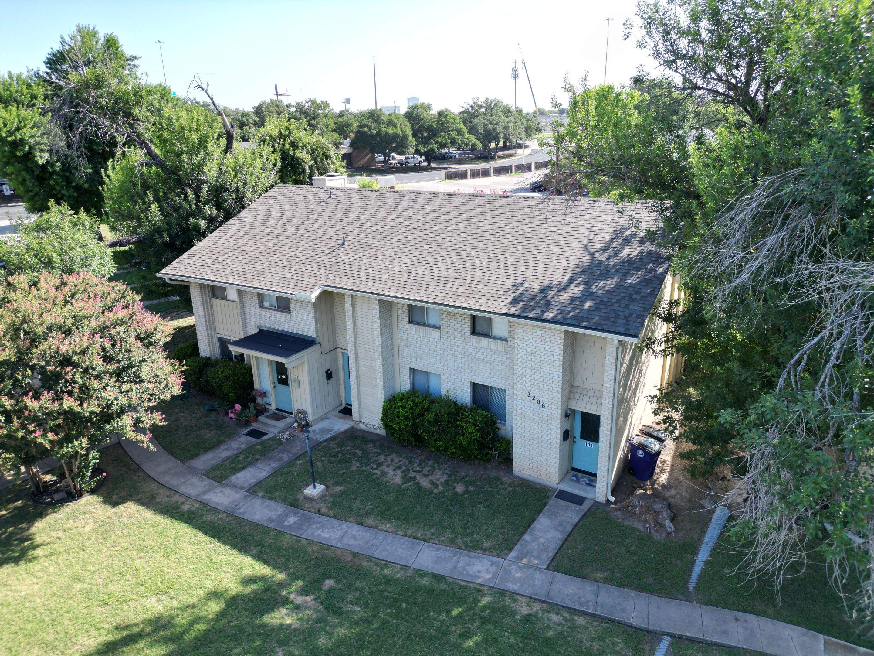 Driftwood - Owens Corning TruDefinition Duration by RoofsOnly.com