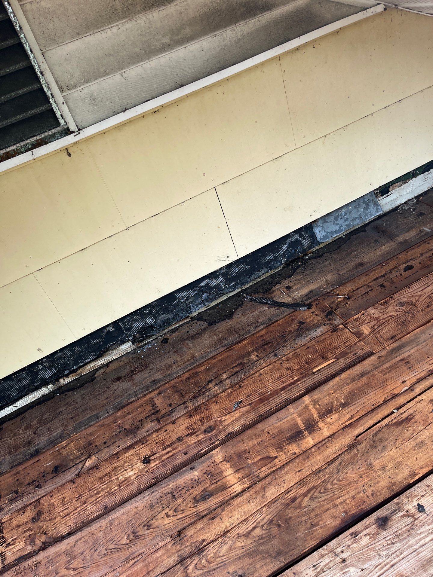 Project in Gulfport 33707 by Mitchell Roofing Company LLC 