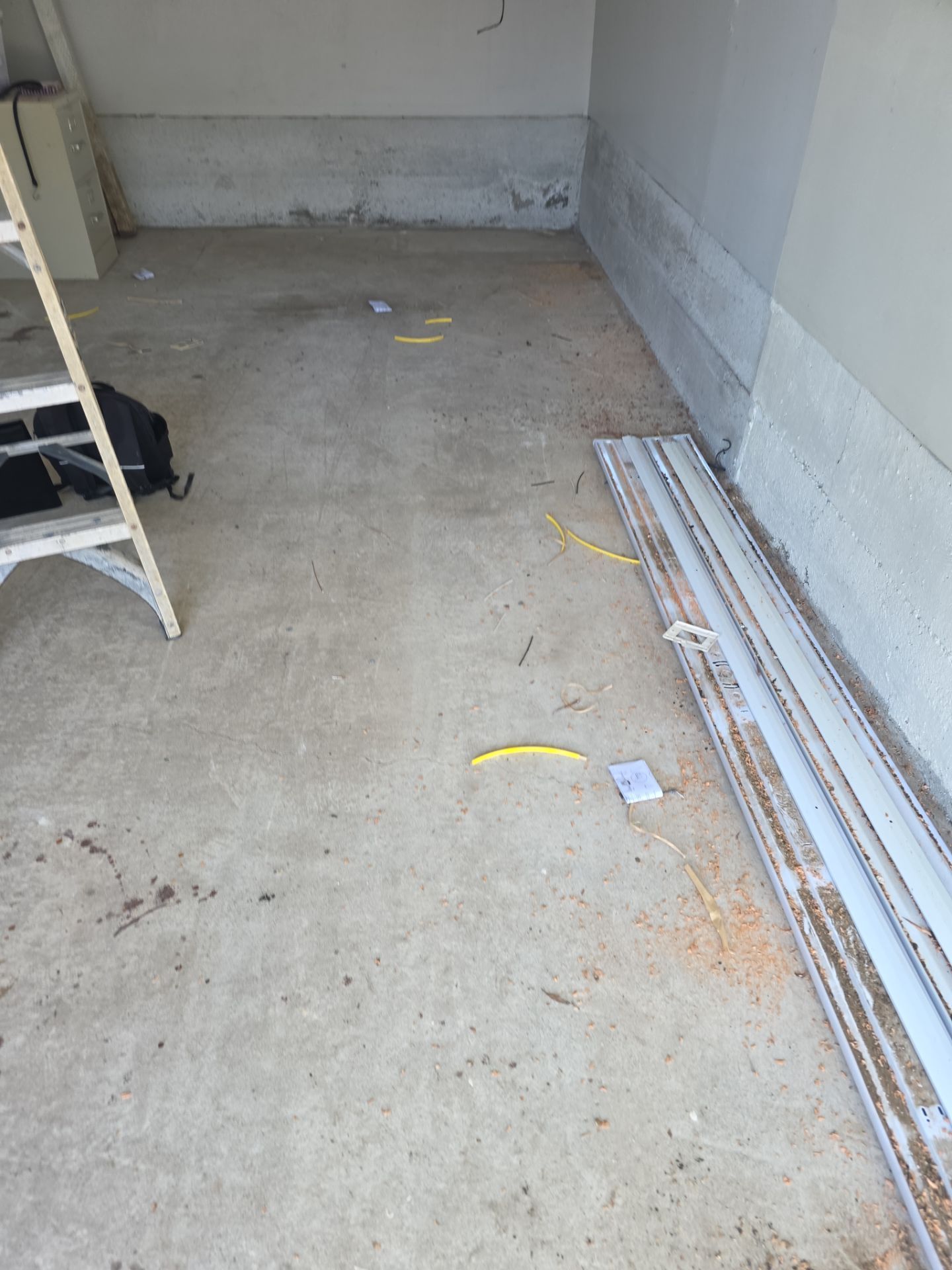 Morro Bay Garage Floor Coating with Simiron Decorative Chips by MGP Coatings