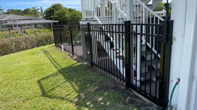 Nokomis, FL 4 ft. Tall 3-Rail Black Aluminum Fence