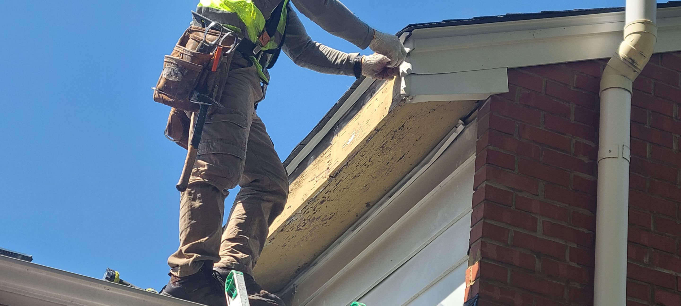 Alexandria: Residential Roof Replacement with CertainTeed Landmark in Georgetown Gray by RM Banning, Inc.