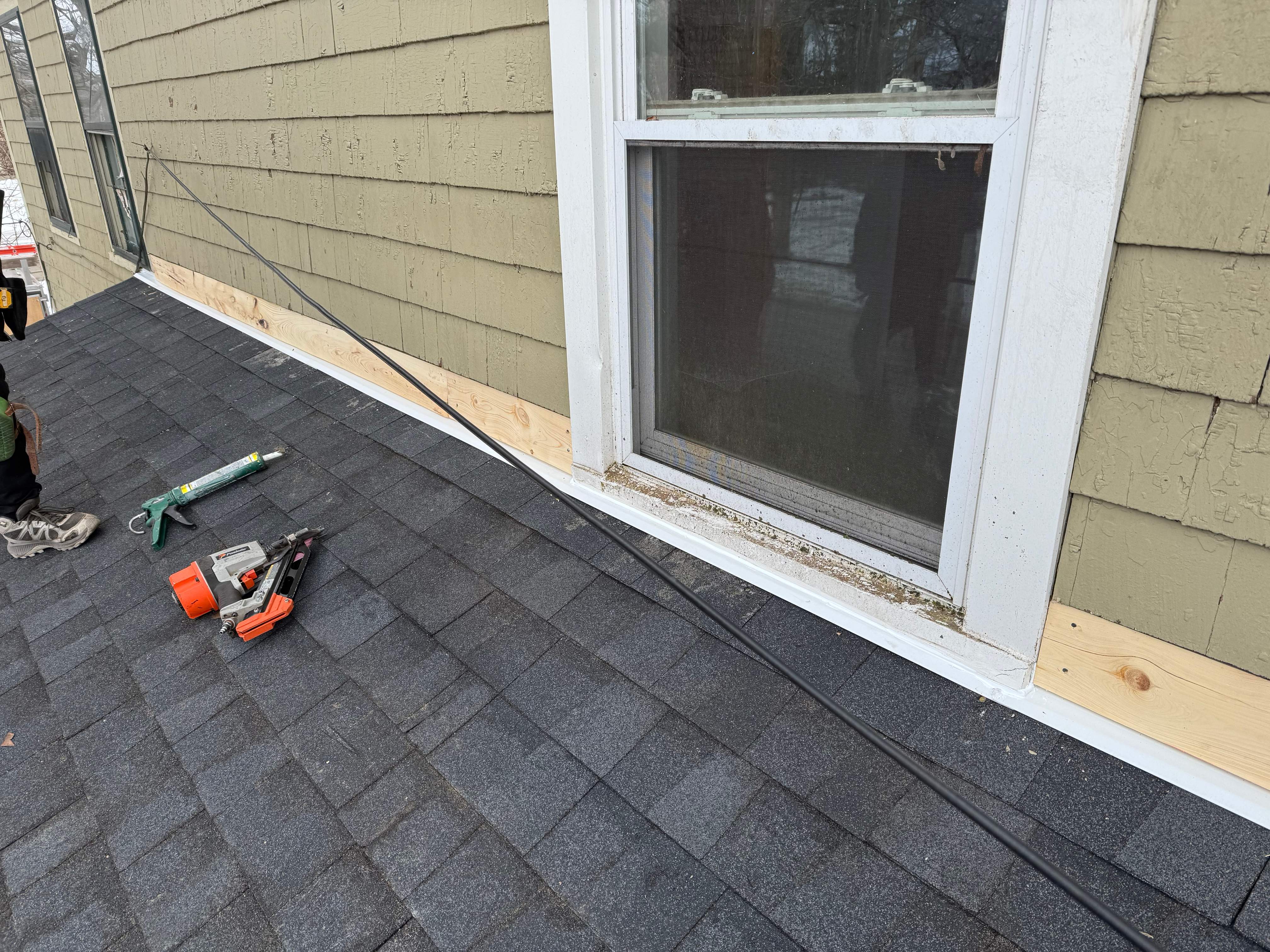 Residential Roof Replacement with Atlas Impact Resistant Shingles by GRACCO
