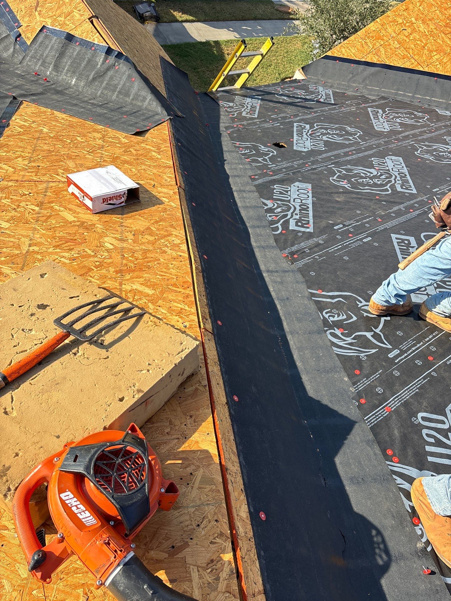 Residential Roofing Installation using Owen's Corning Duration (Lifetime) Shingles by Roof Repair Company